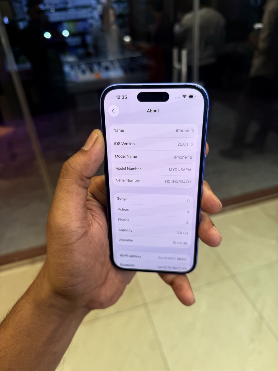iPhone 16 128gb ultramarine - Image 3