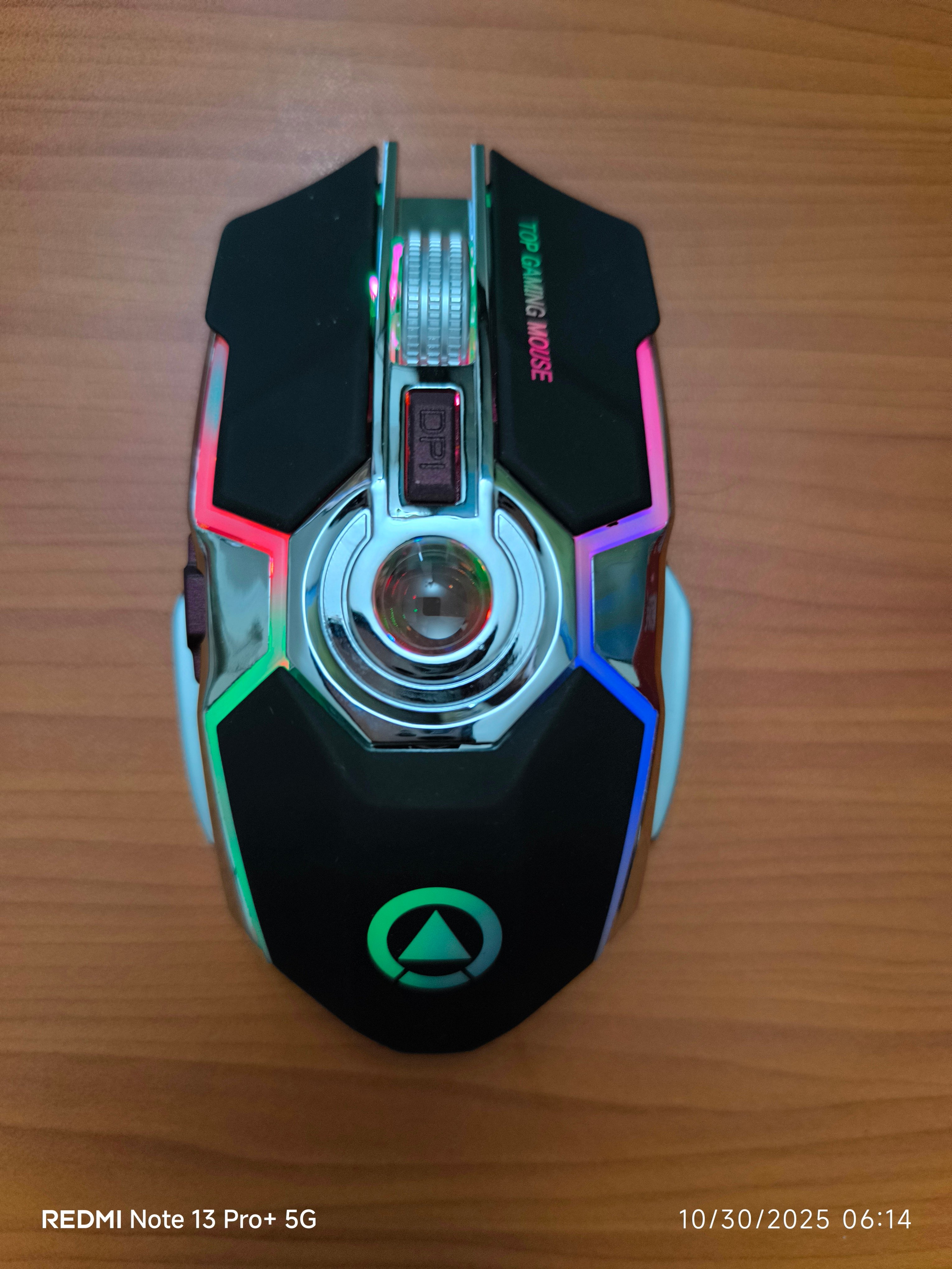 A5 Rechargeable wireless gaming Mouse RGB lights and DPI switching Extra buttons on left  - Image 2
