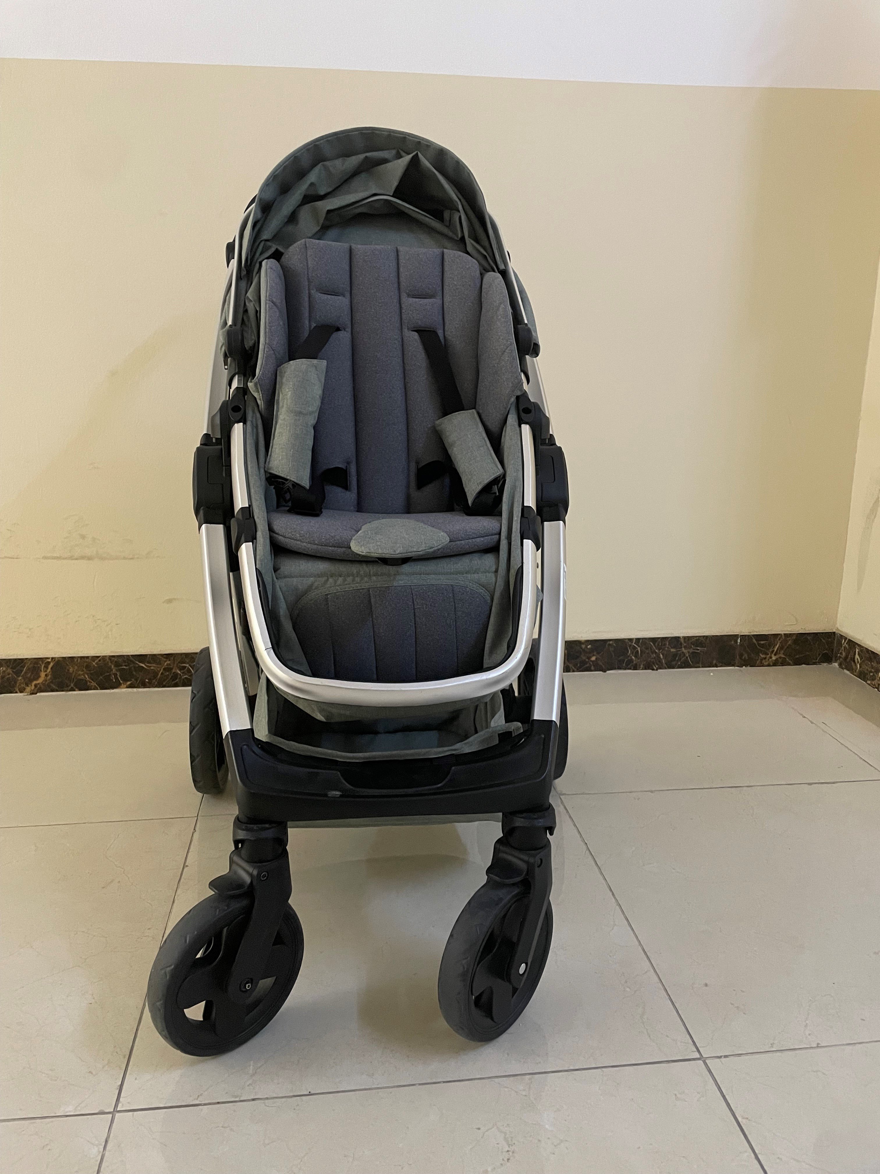 Premium Baby Stroller for Sale - Adjustable, Dual-Facing, Like New - 410 QAR - Image 5