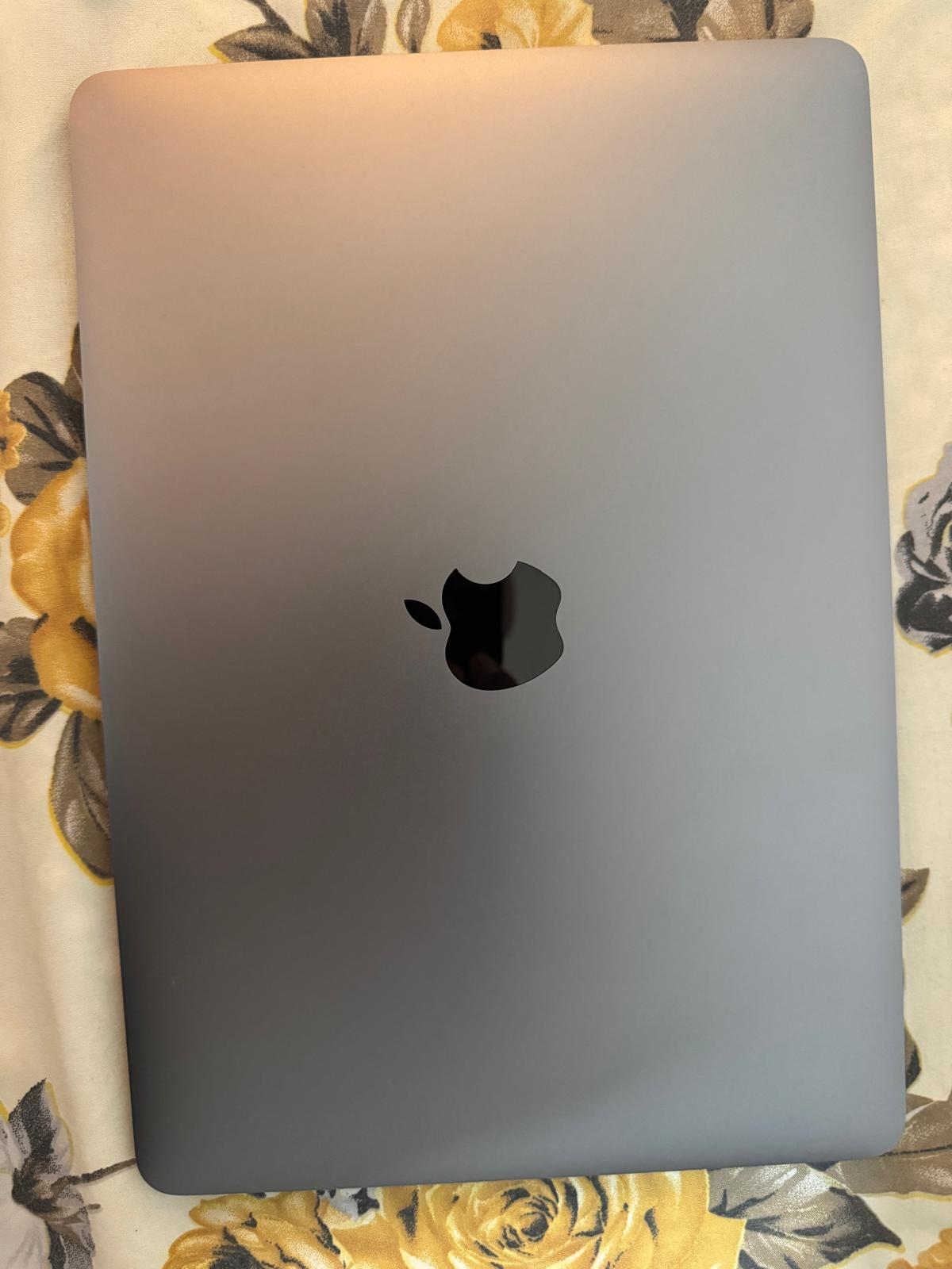 MacBook air 2017 Processor 1.2 GHz Intel Core m3 - Image 2