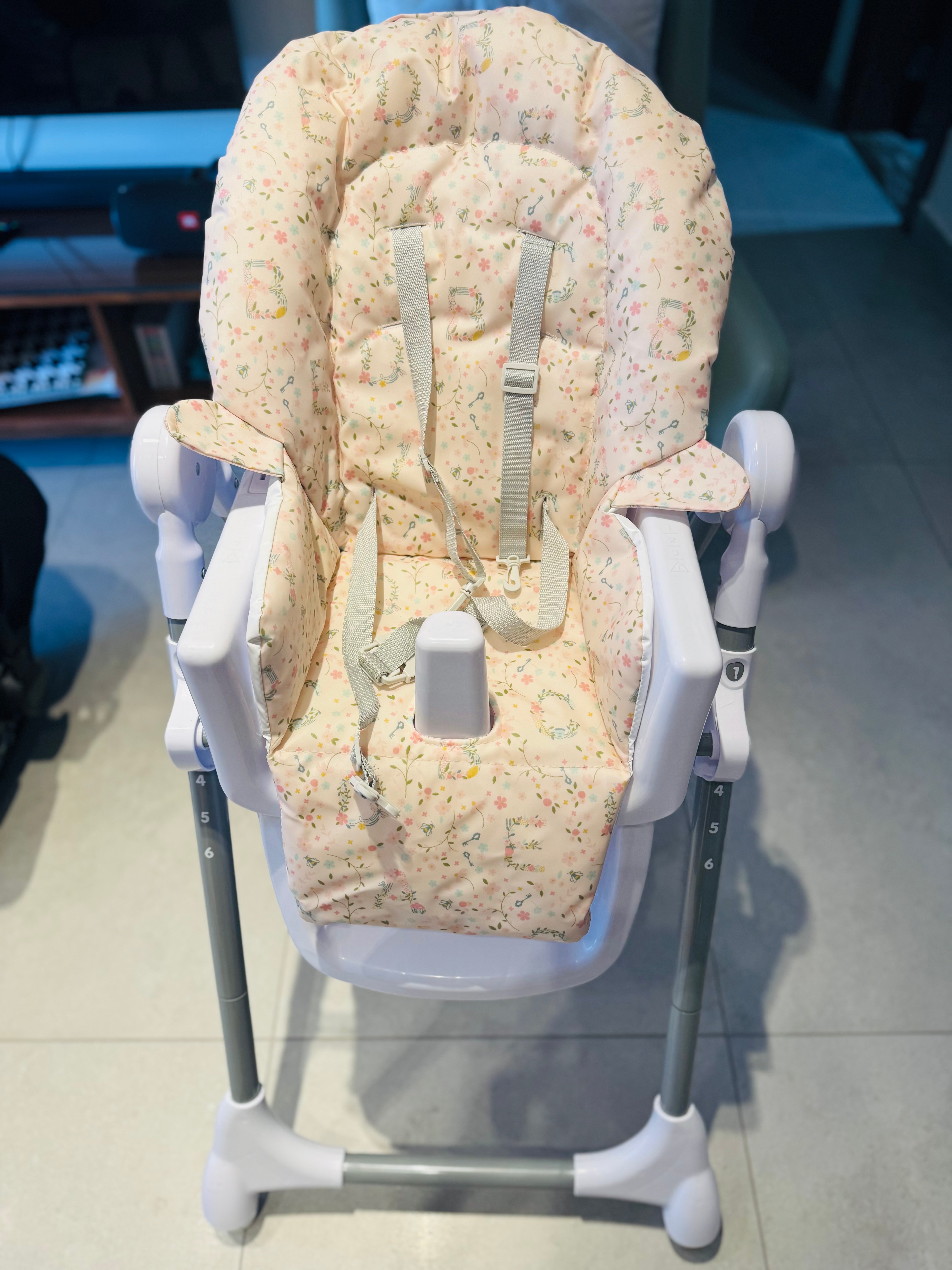 Snax High Chair - Mamas & Papa’s - Image 1