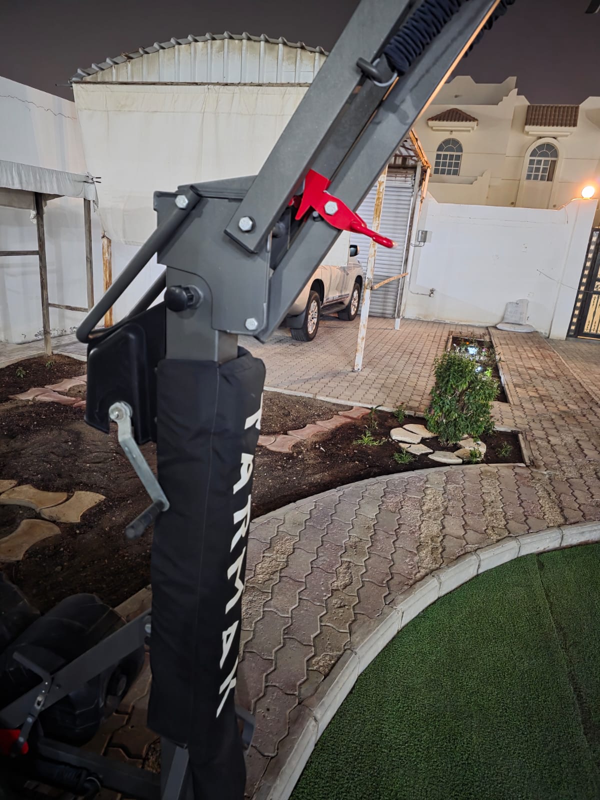 TARMAK B900 BOX Basketball Hoop - Image 1