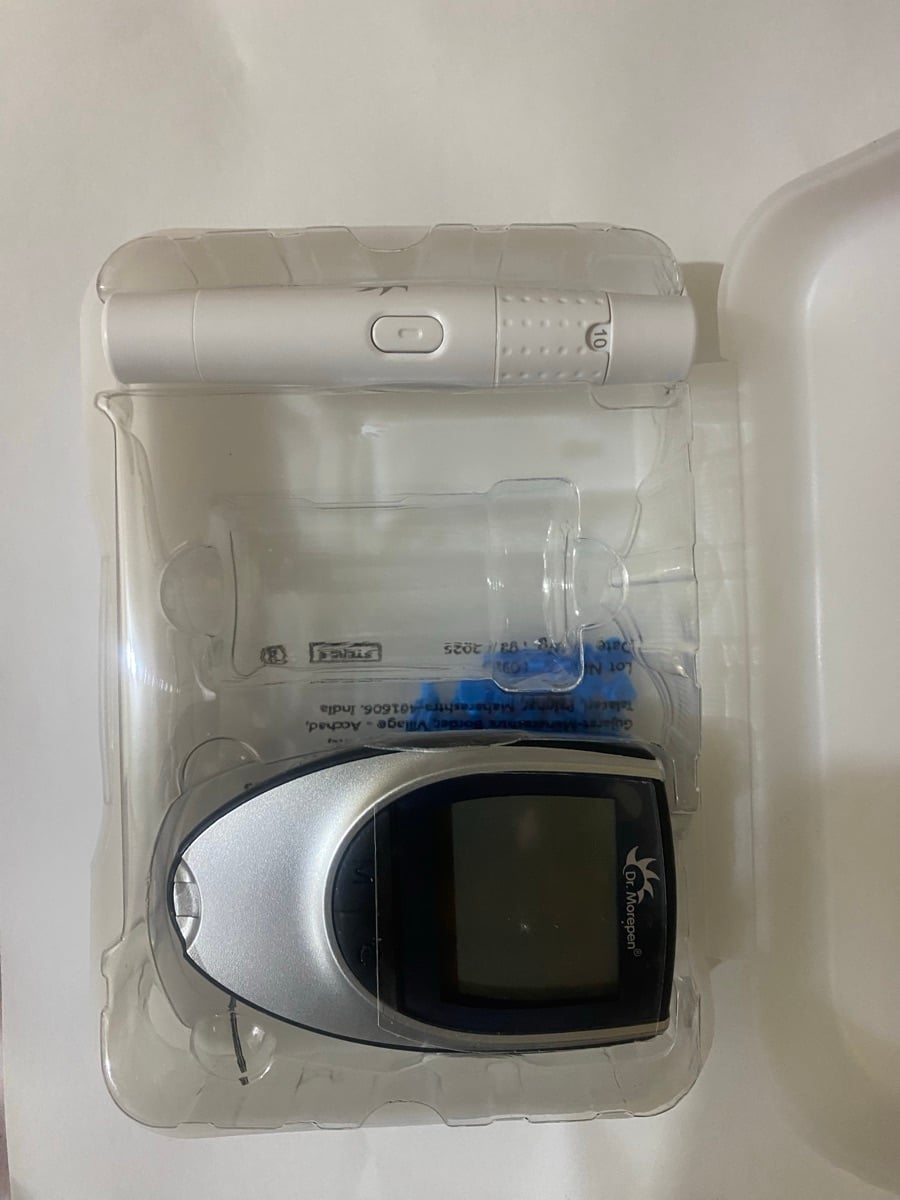DR MOREPEN BLOOD SUGAR MONITOR - Image 3