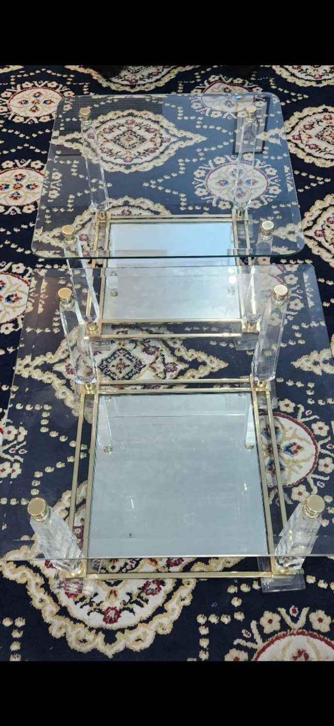 Modern Design set of 2 Elegant Glass Tables for Sale - Image 4