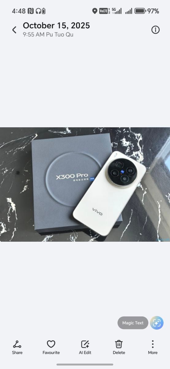 Vivo x300 pro Chinese version. 12gb ram 256gb storage brand new condition.with all accessories - Image 1