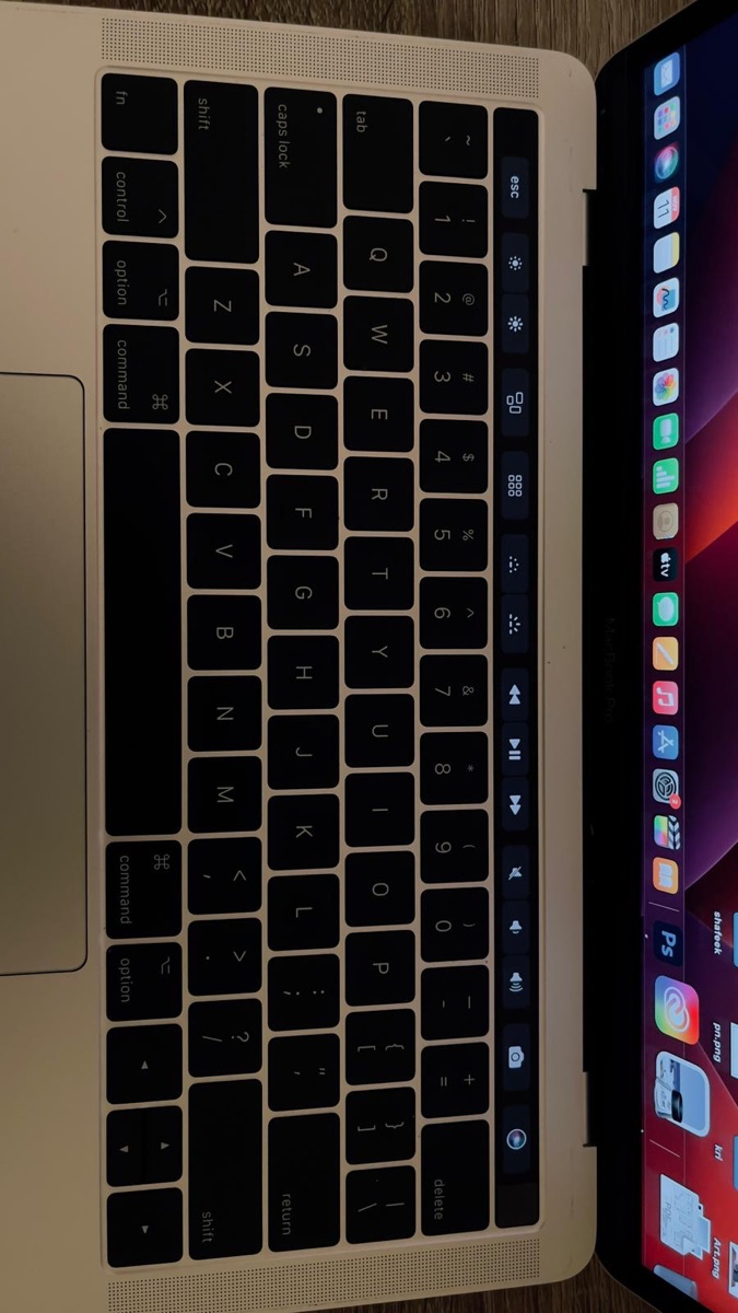 Quick Sale: MacBook Pro (2017) - Fast i5, 8GB RAM - Image 3
