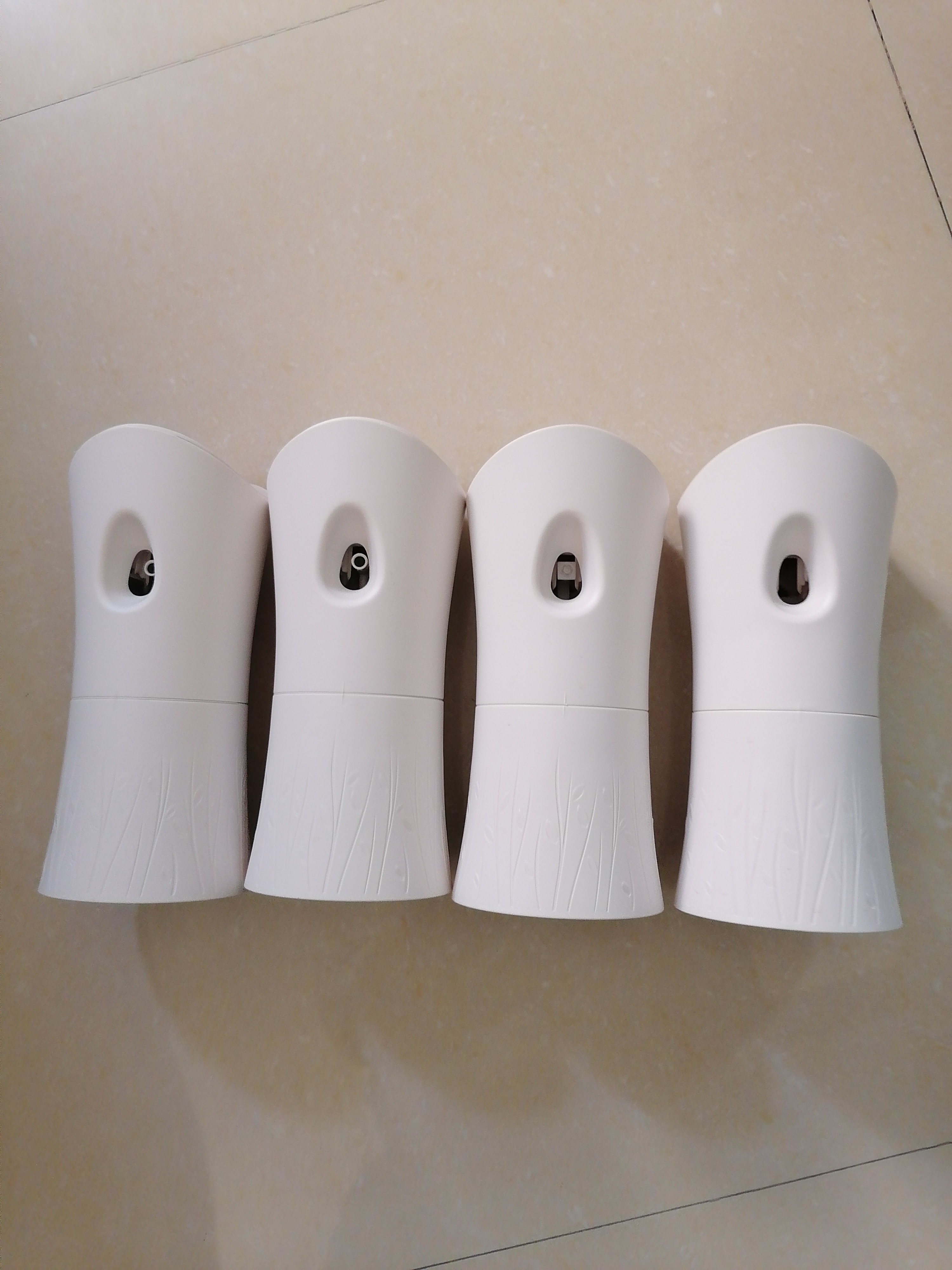 4 Pcs Room Wall Air Freshener Dispenser All 40 QR - Image 1