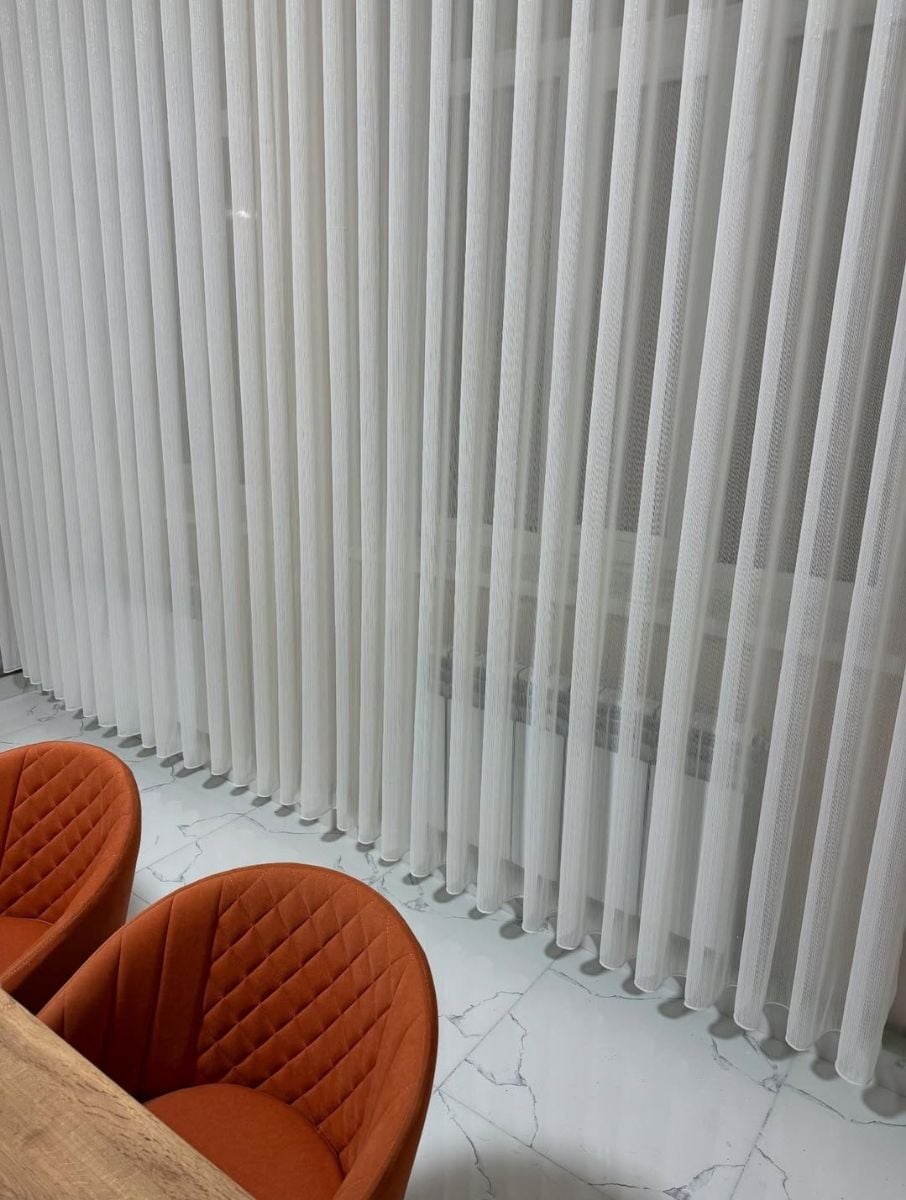 Roller blind Vatika and curtain - Image 13