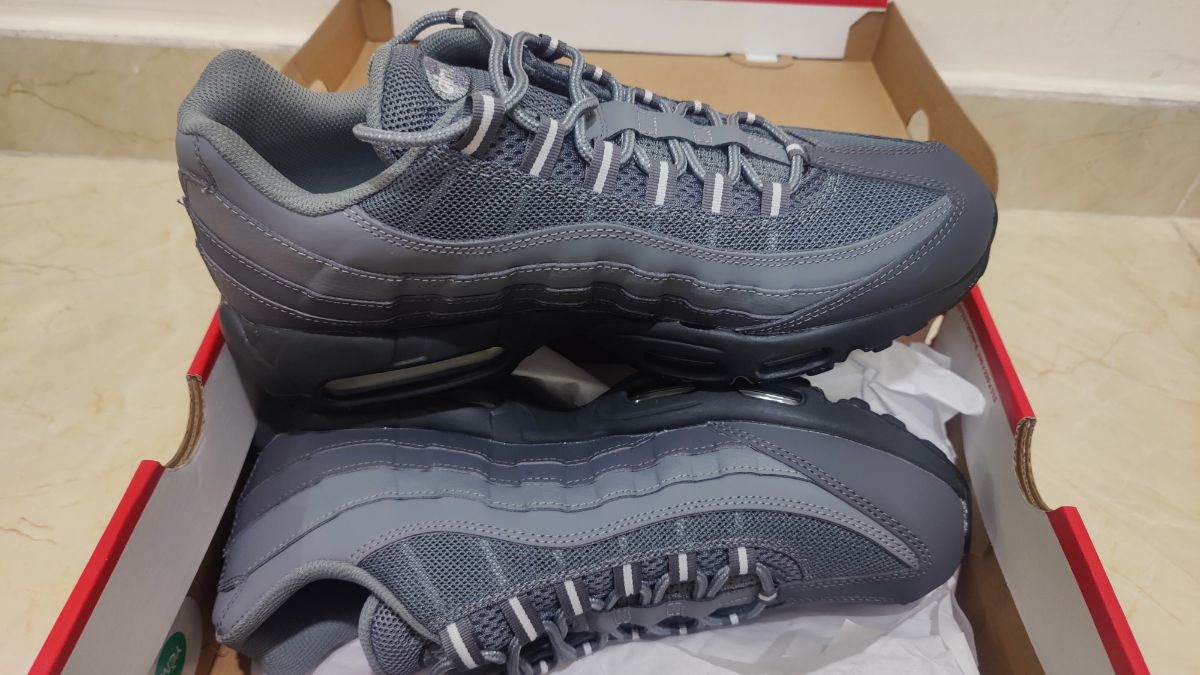 Nike Air Max 95 UK 10 NEW - Image 5
