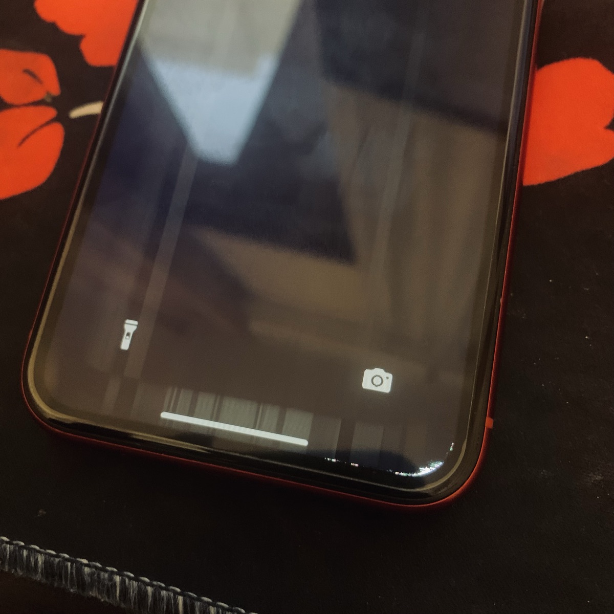 iPhone XR - Image 8