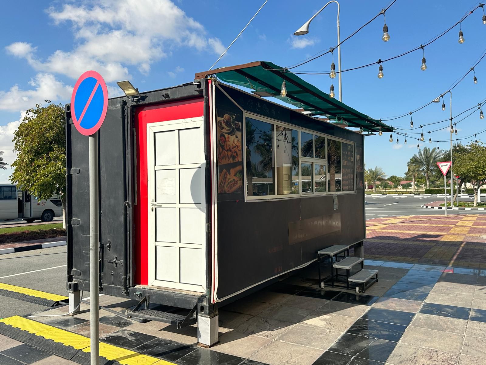 Ready-to-Use Container Café for Sale. Ideal for: Prime Outdoor Spot –  High Footfall! - Image 4