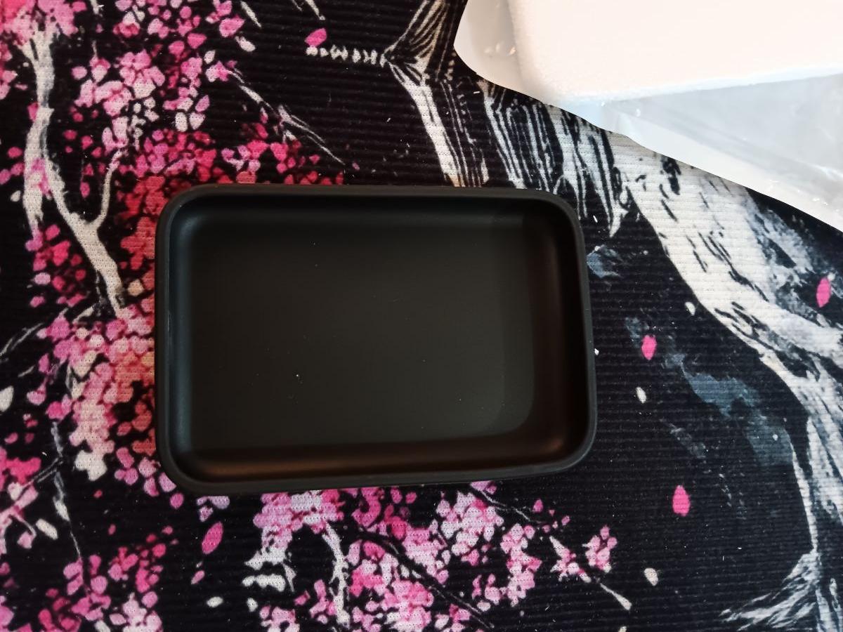 MagSafe Black Cover - Image 3