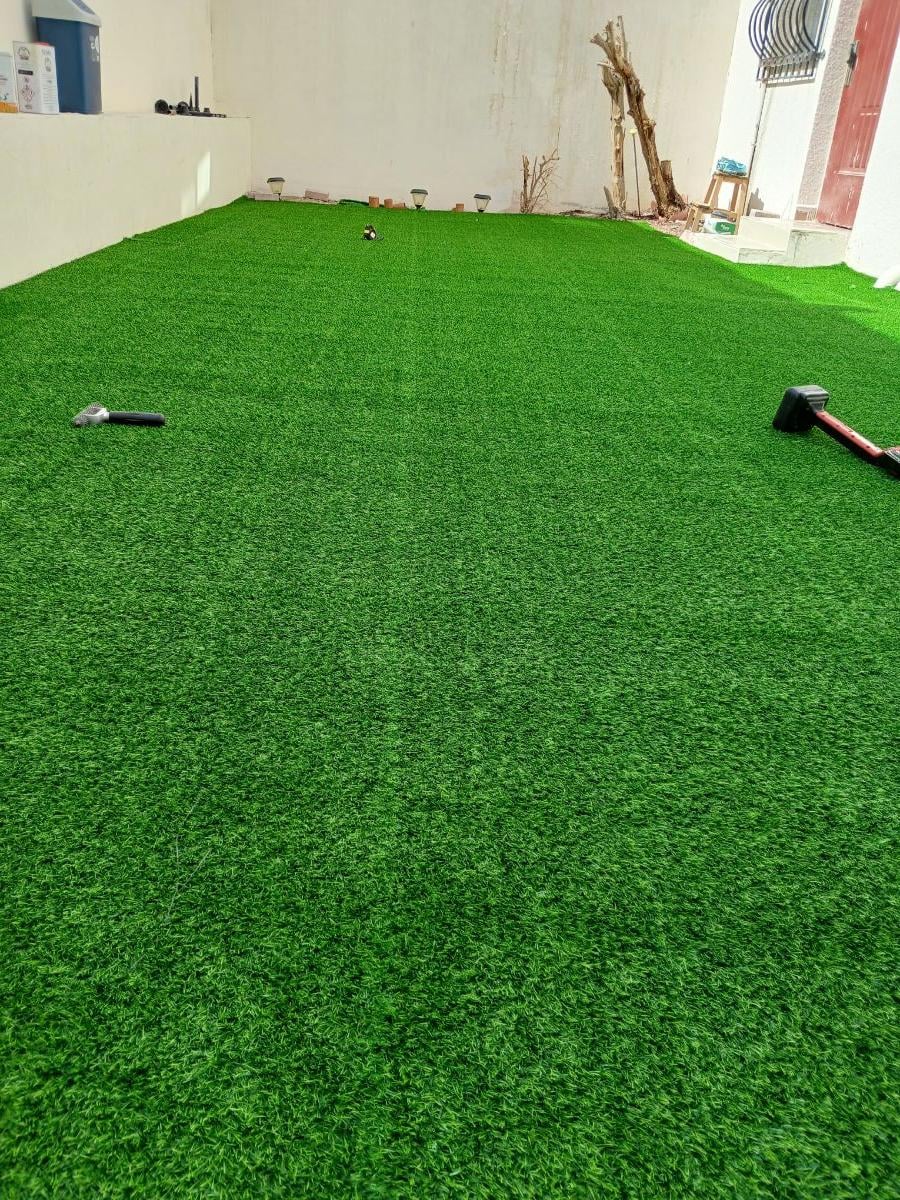 Good quality artificial grass carpet - Image 12