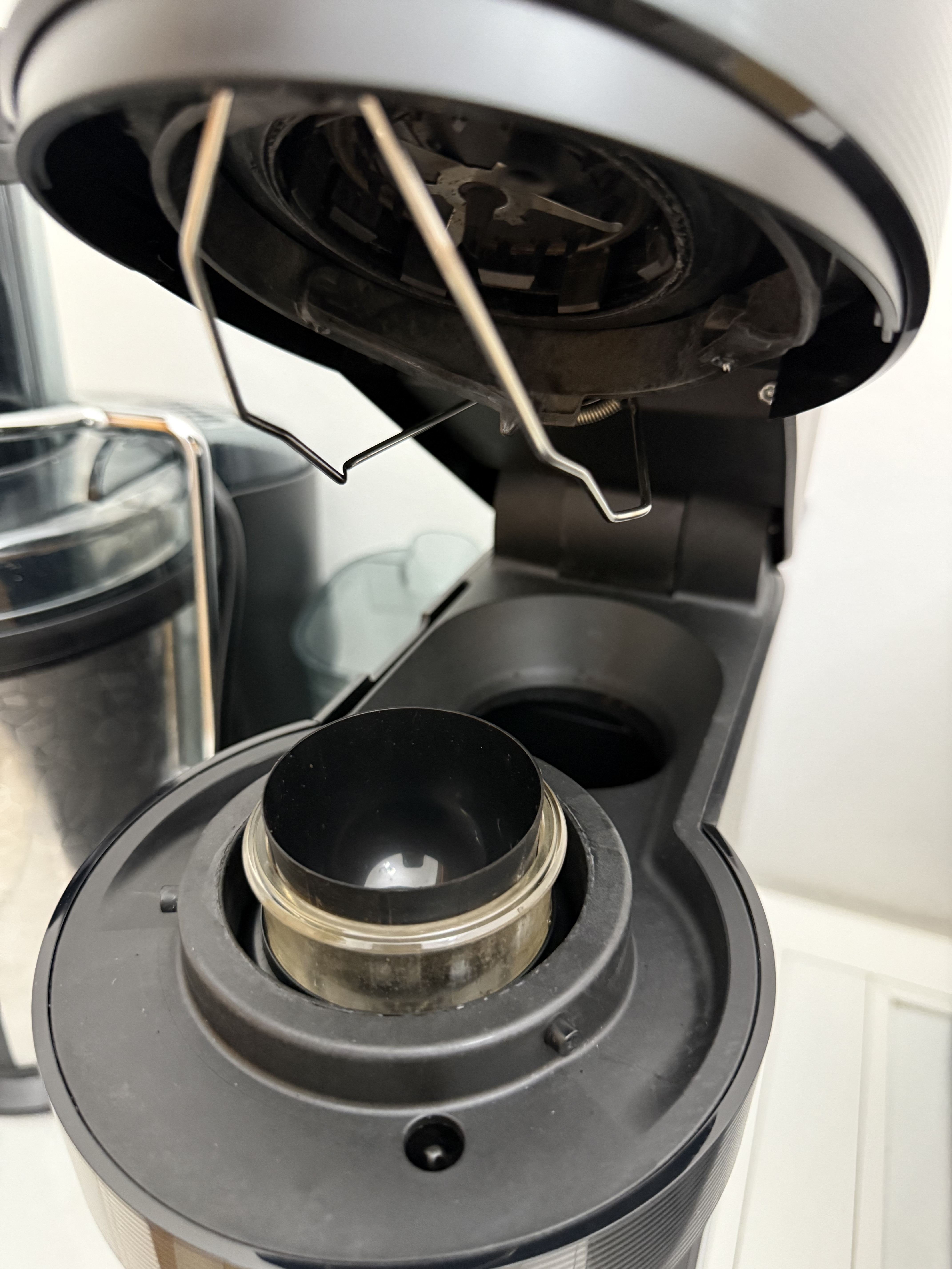 Nespresso next vertuo machine  - Image 3