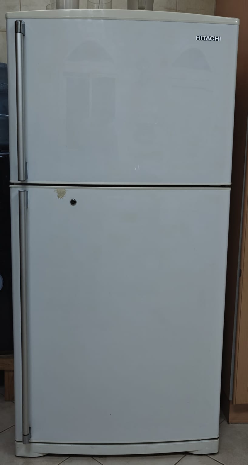 Hitachi Refrigerator 610 litres - Image 1