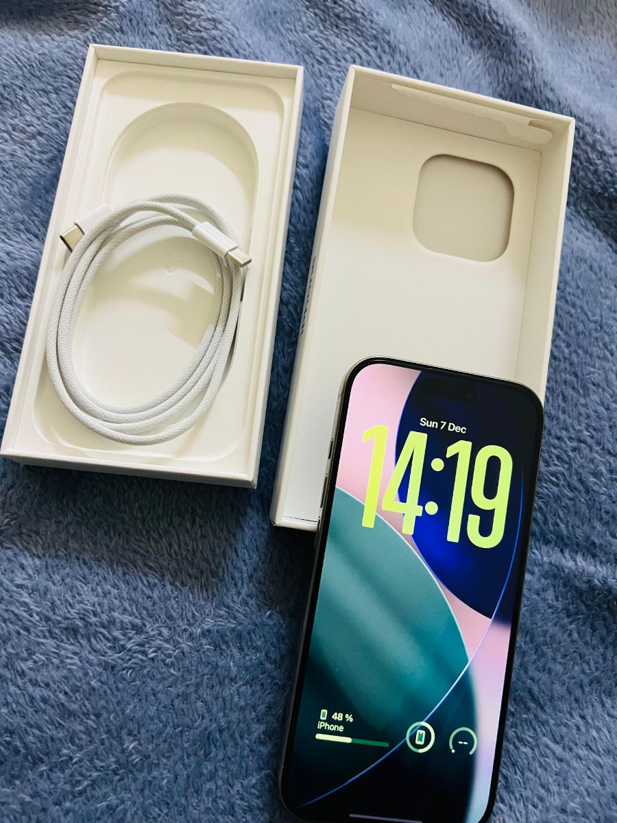 I phone 16 pro - Image 3