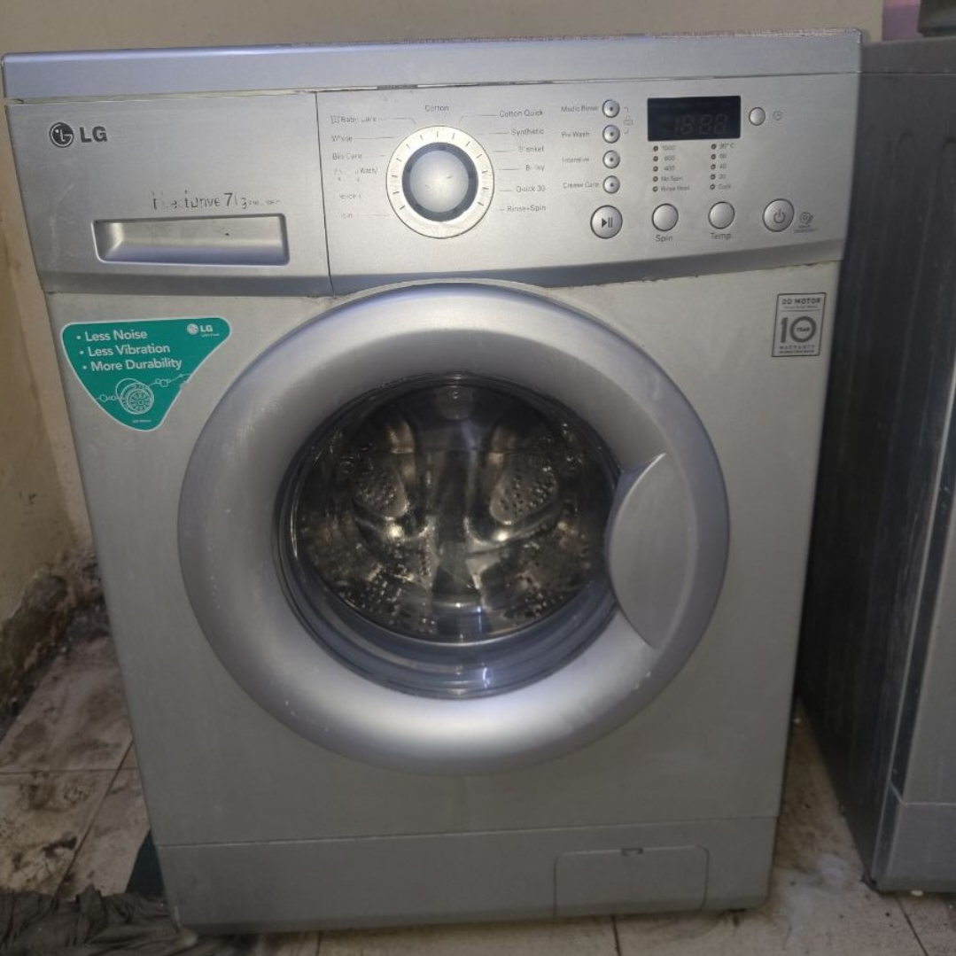 lg washing machine for sale Very good condition need call me 33229032 - Image 1