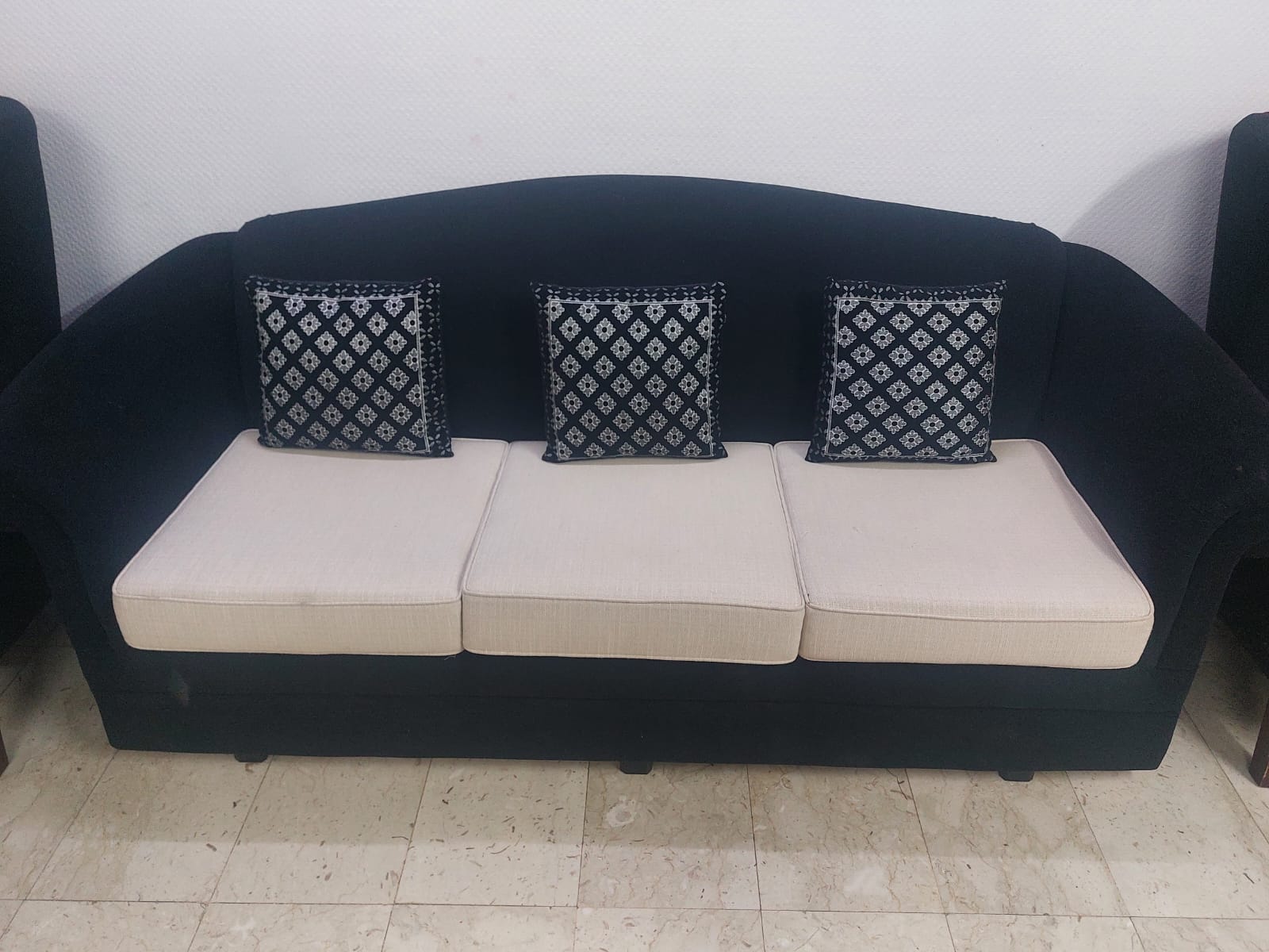 Household furniture - Urgent sale  - Image 2
