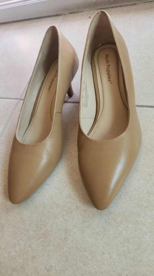 Hush puppies leather shoes - excellent condition - Image 2