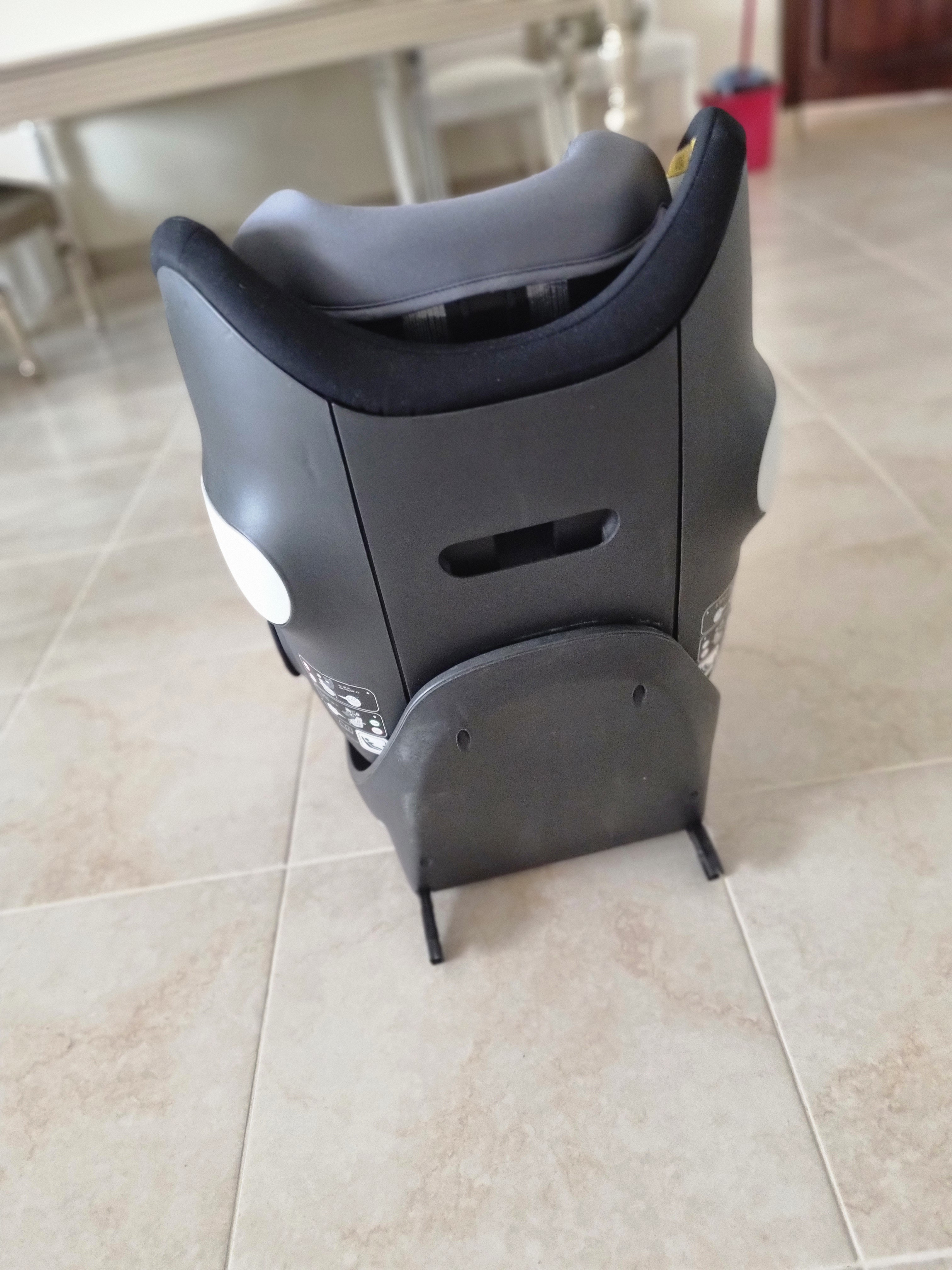 Car seat - Image 3