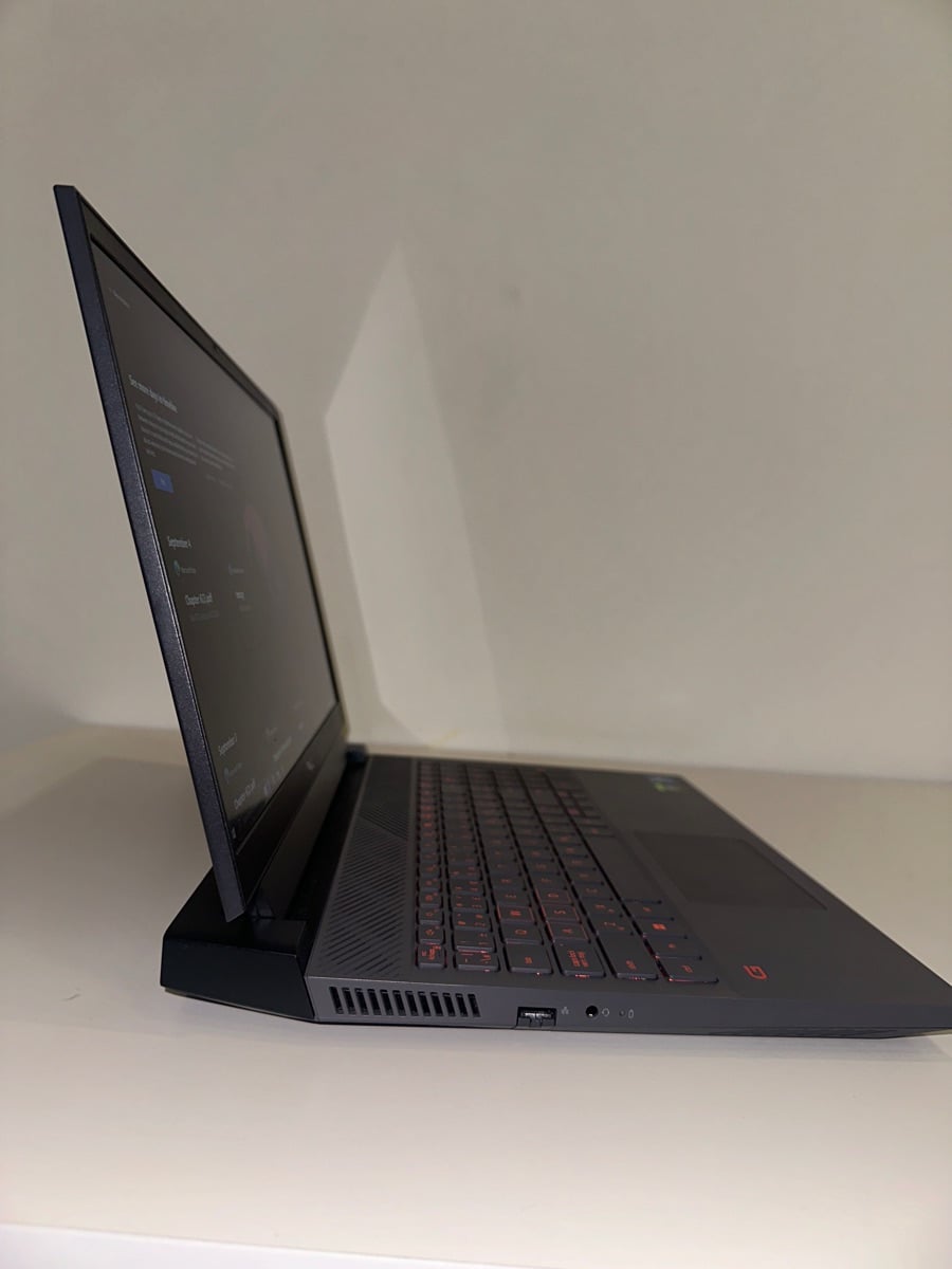 Dell G15 5520 Gaming laptop - Image 1