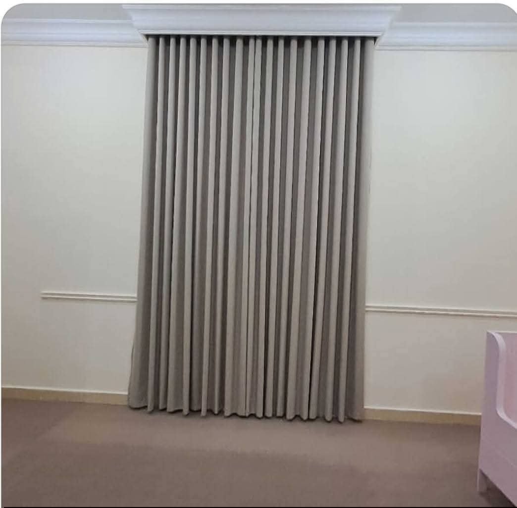 Curtain - Image 3