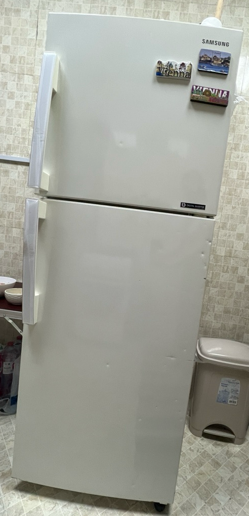 Samsung refrigerator - Image 3