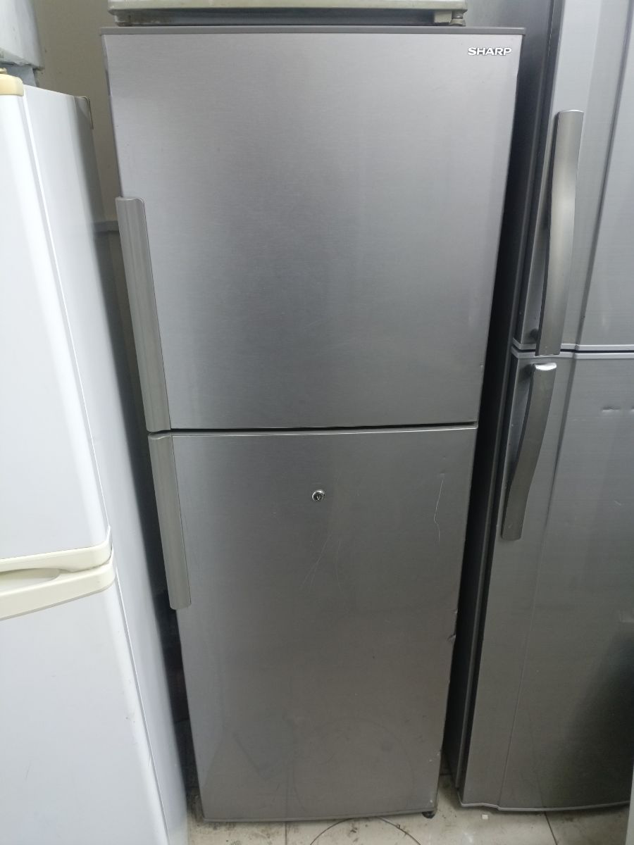 Sharp refrigerator - Image 1