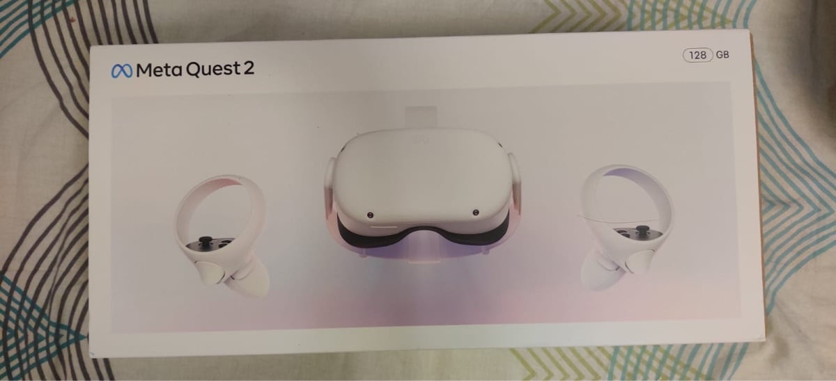 Meta Quest 2 VR For Sale - Image 3