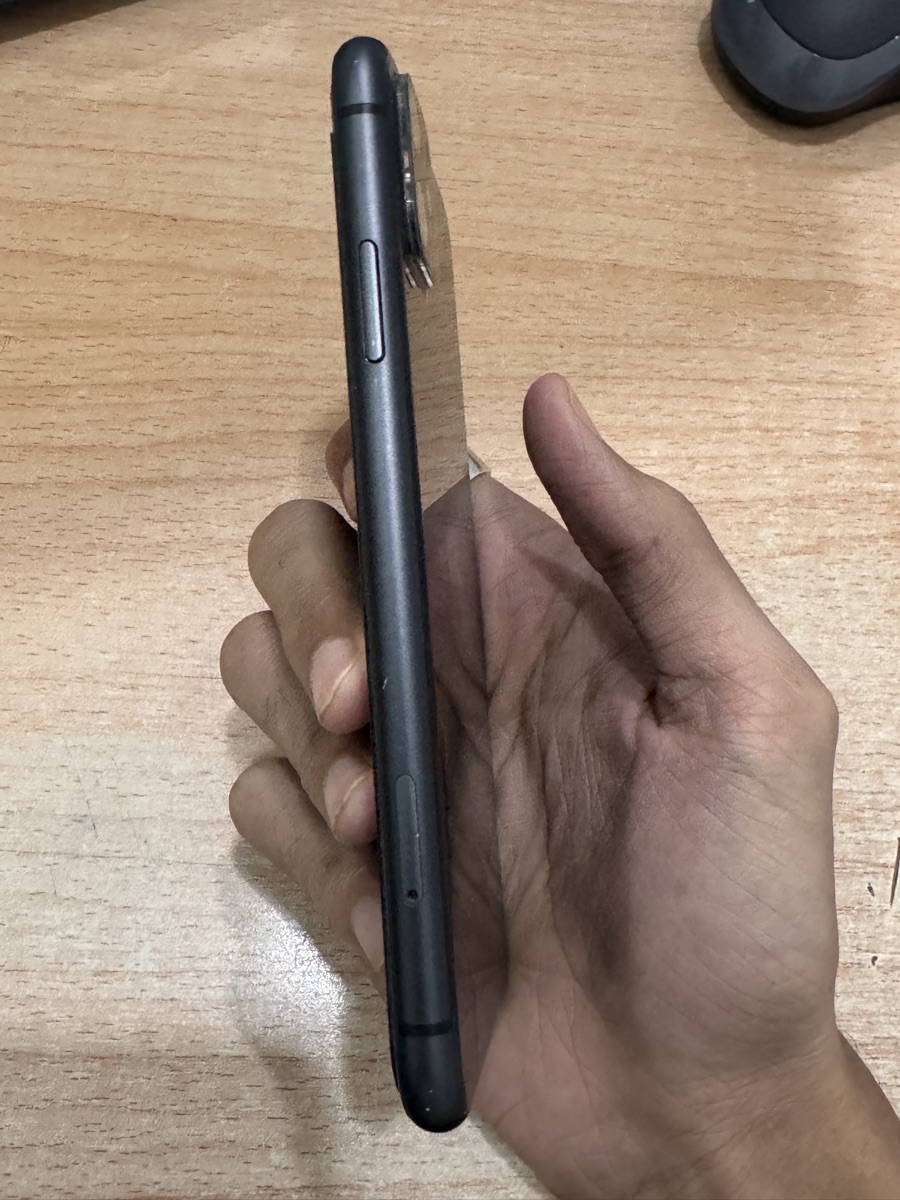 Iphone 11 / 128GB - Image 6