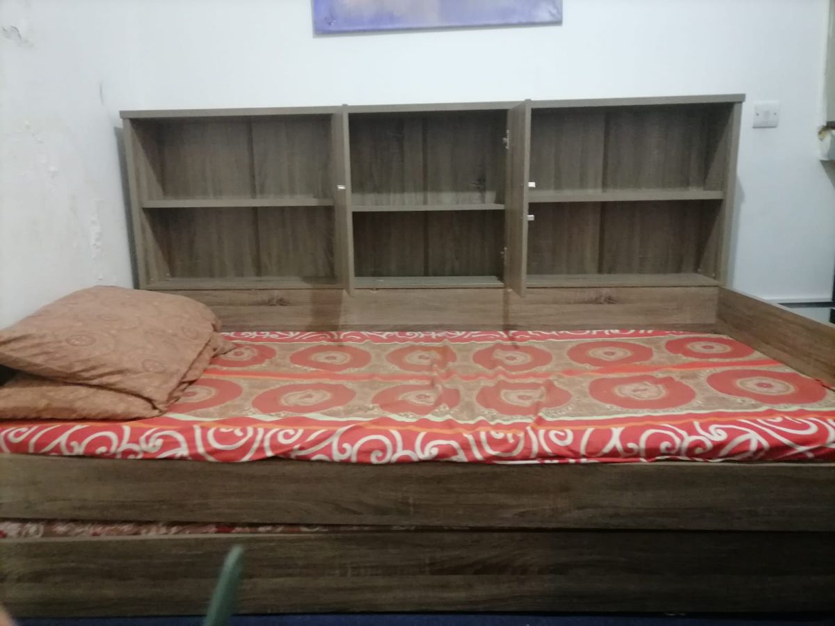 Single bed with under bed - Image 4