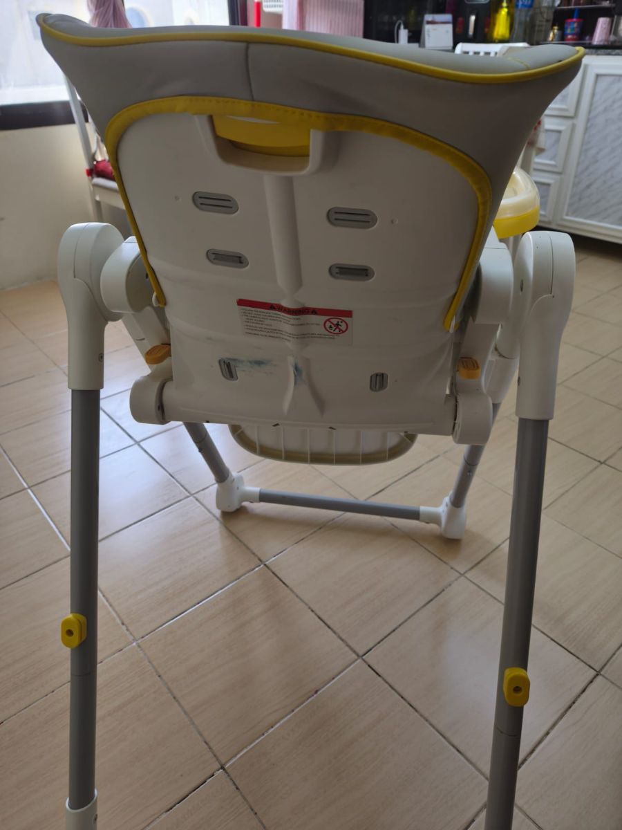 Baby chair for sale - like new - Image 1