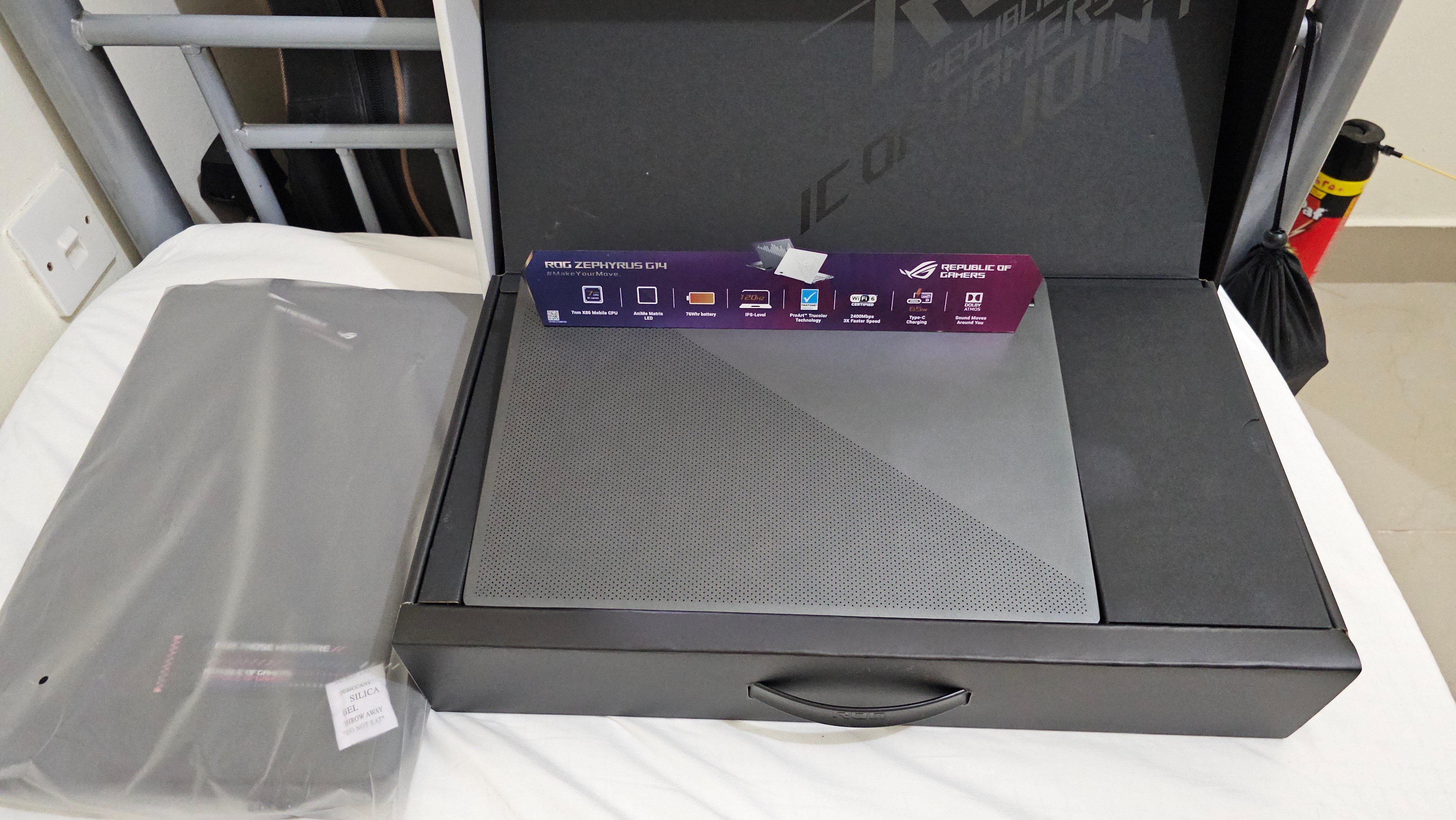 Asus Zephyrus G14  - Image 2