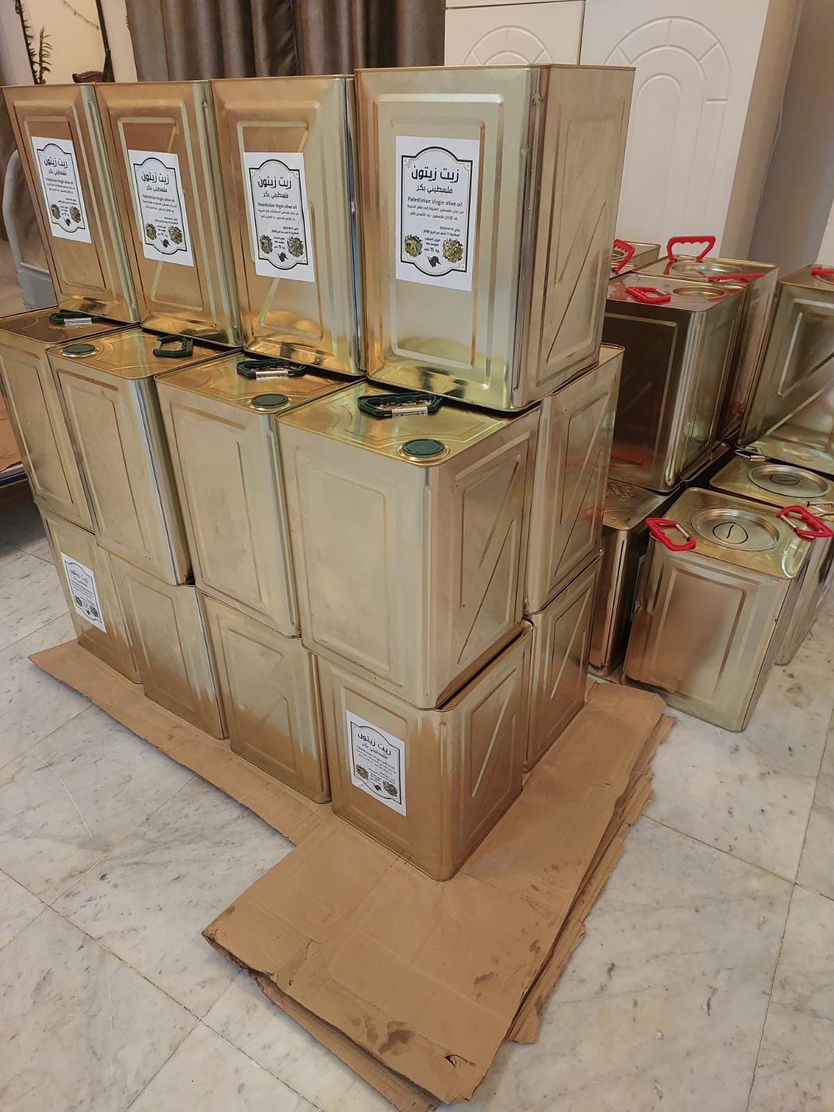 زيت زيتون فلسطيني بكر - عصرة اولى    Palestinian Olive Oil Extra Virgin First Pressing - Image 9