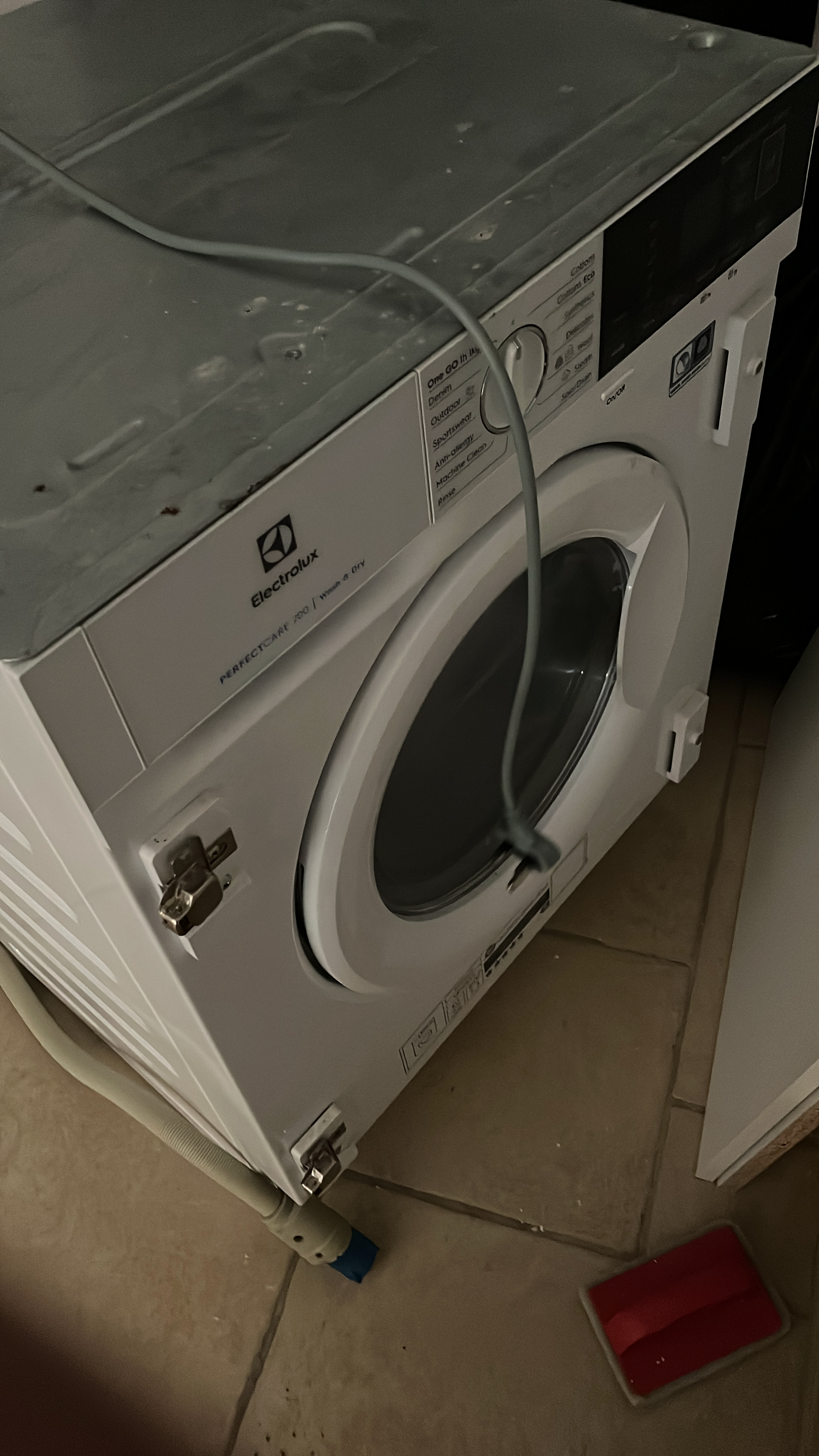 Electrolux 7/4KG PERFECTCARE 700 WASHER DRYER EW7W4742HB - Image 3