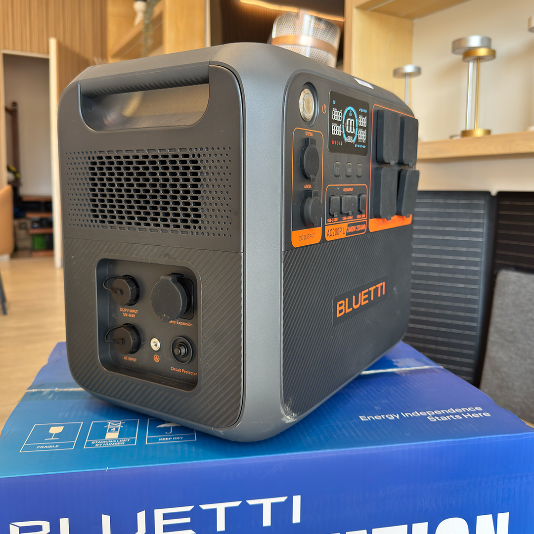 2400W - AC200P Power Station - Image 4