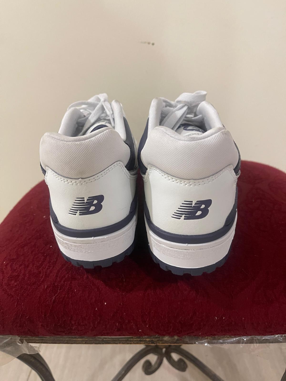 New Balance BB550 - Size US Men 8.5 - Navy Blue & White - Image 5