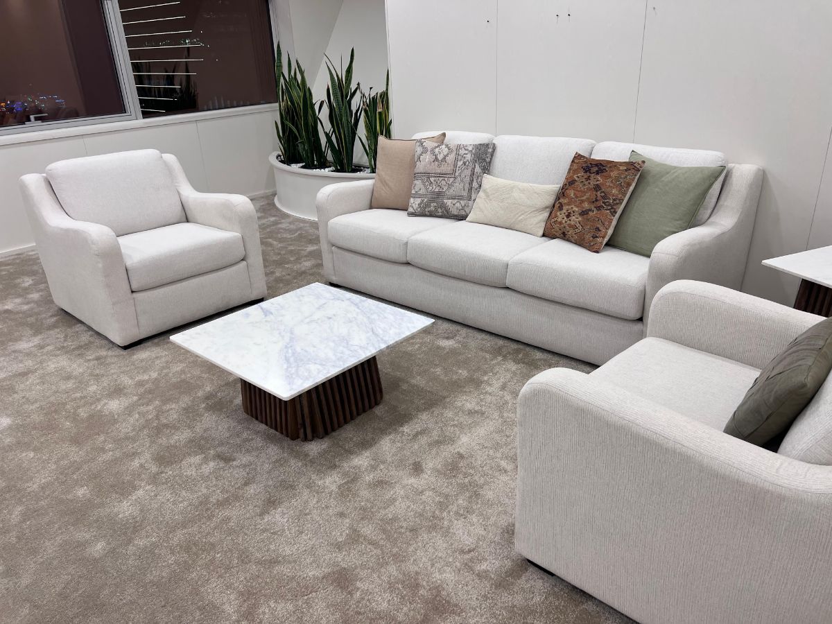 Brend new {HOME CENTER  } sofa set  for sell good condtion  call or what's app  71532454 - Image 3