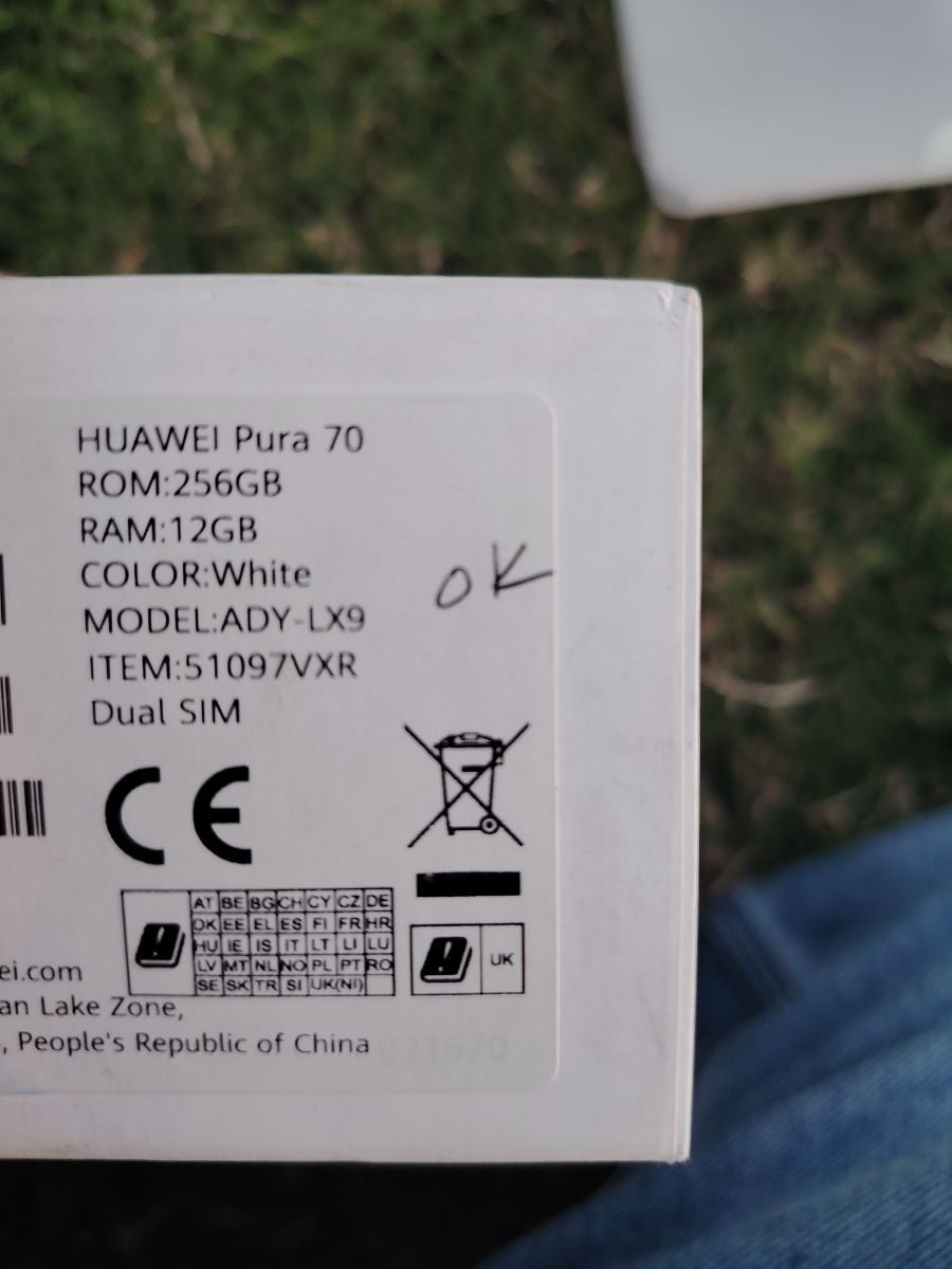 Huawei pura 70 12ram 256rom - Image 4