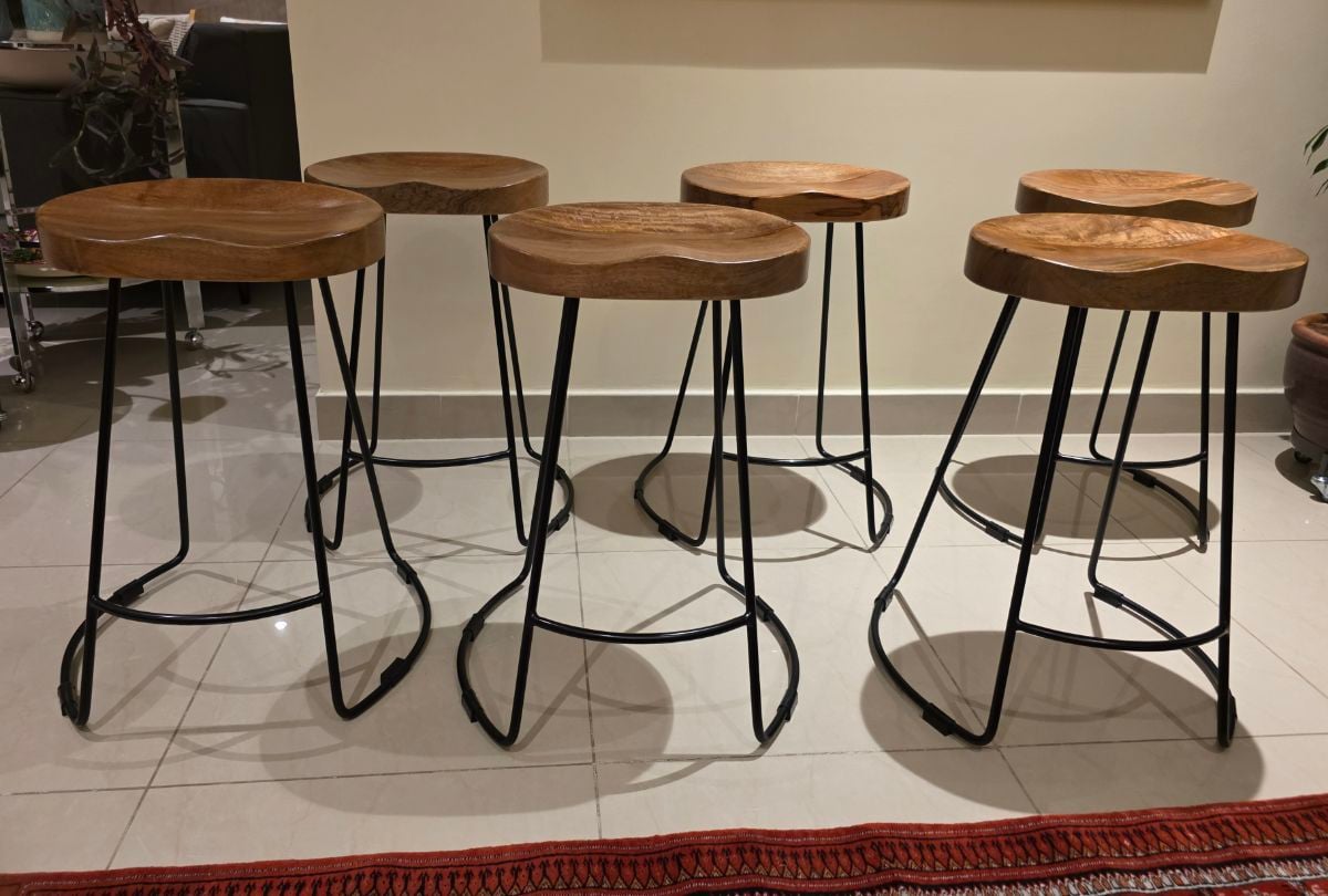 Mango wood high stools - Image 3