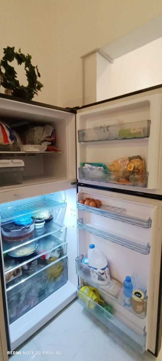 Hitachi 430 Litre big Fridge like new. - Image 3