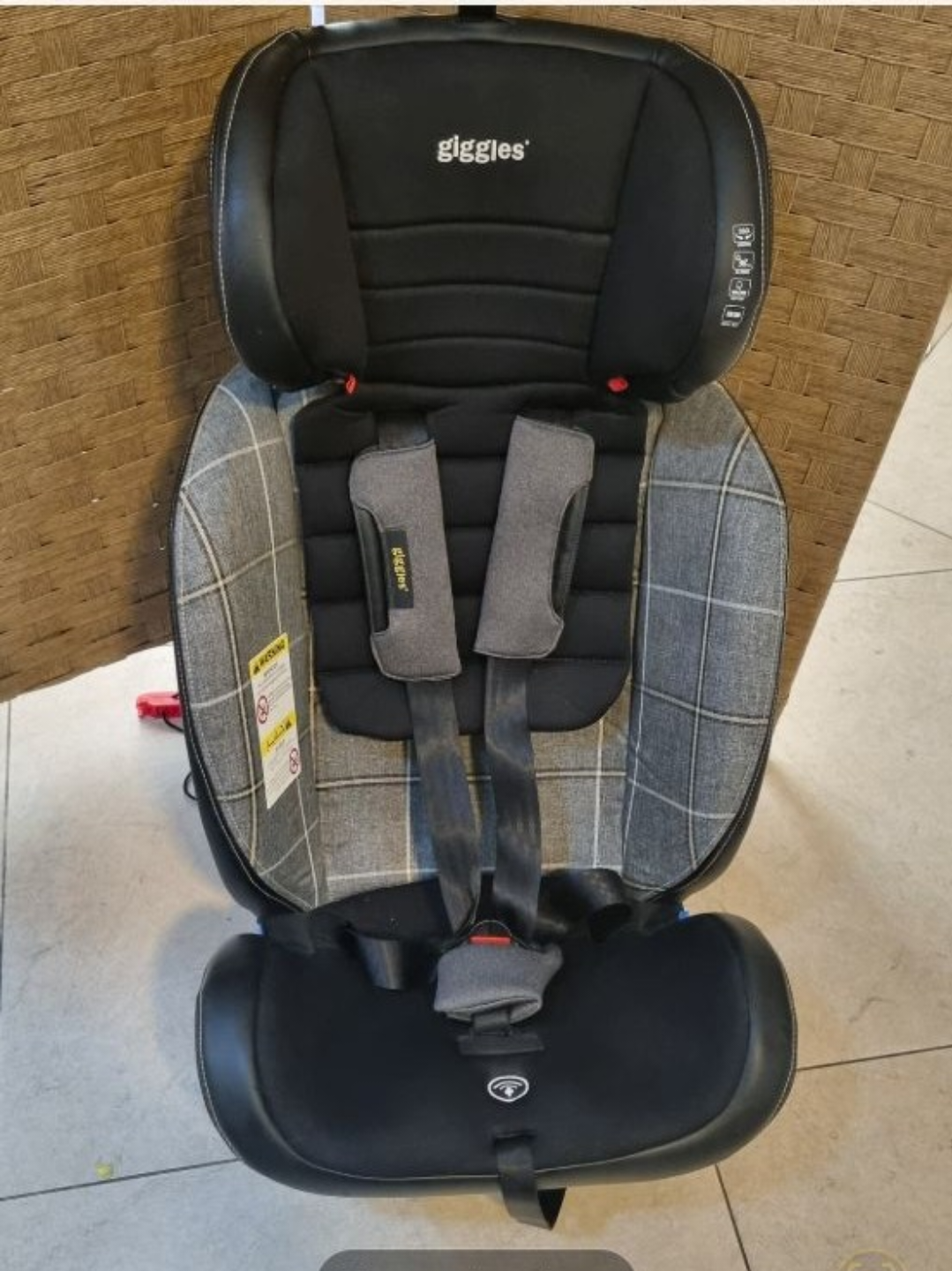 Giggles car seat(360 rotation)for sale - Image 1