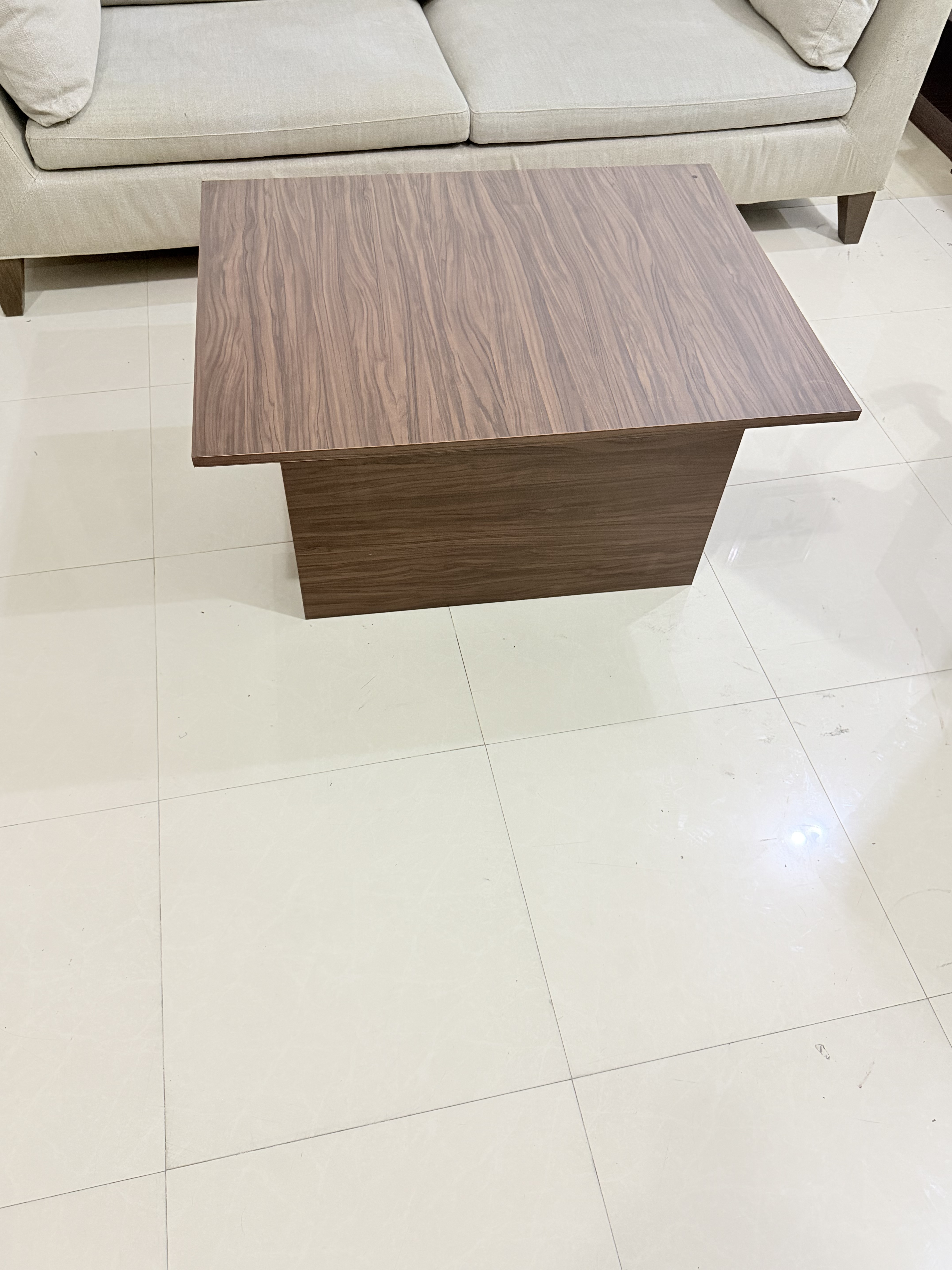 Urgent Sale Center table - Image 1