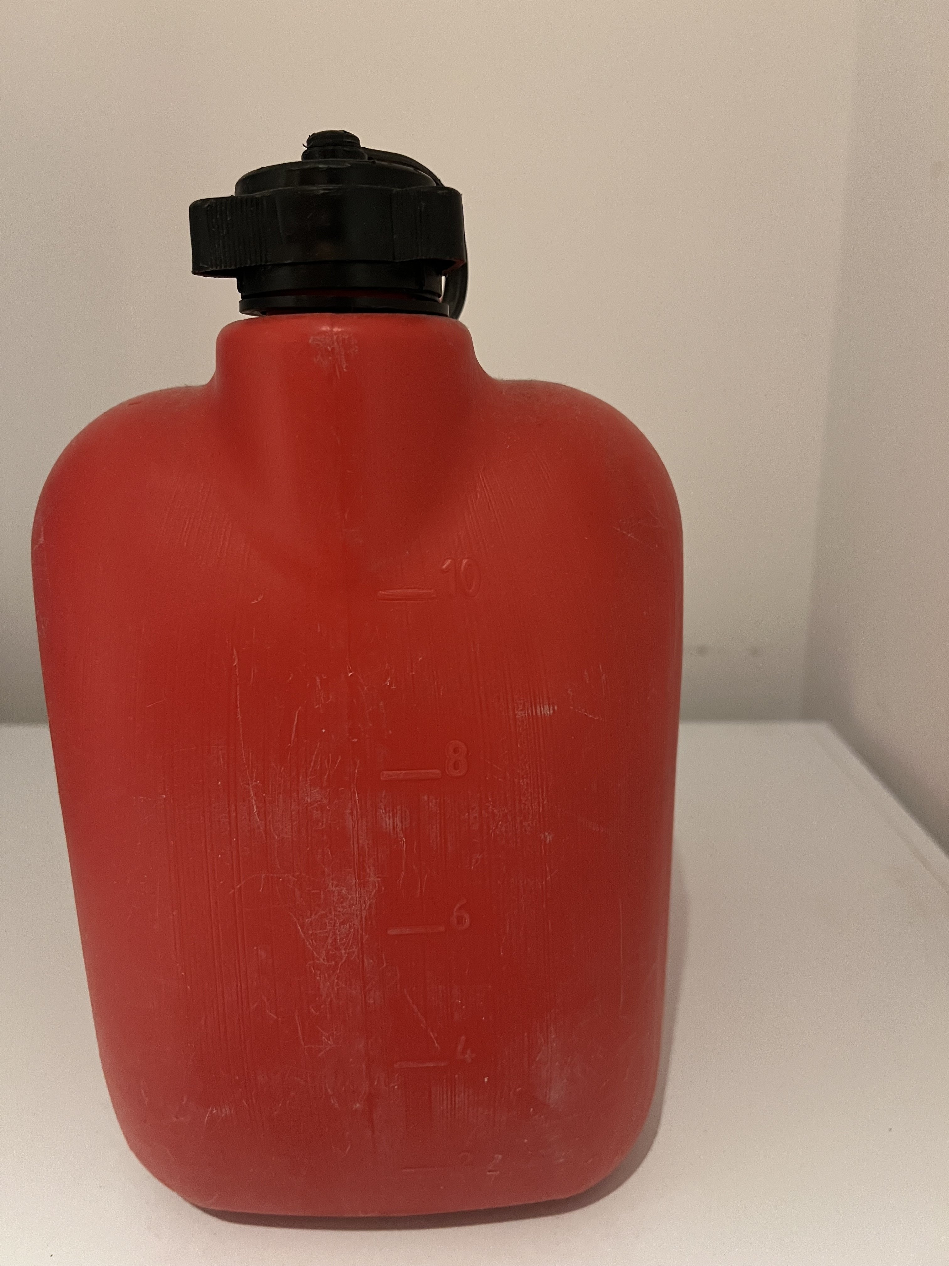 10 litre petrol Jerry can  - Image 3
