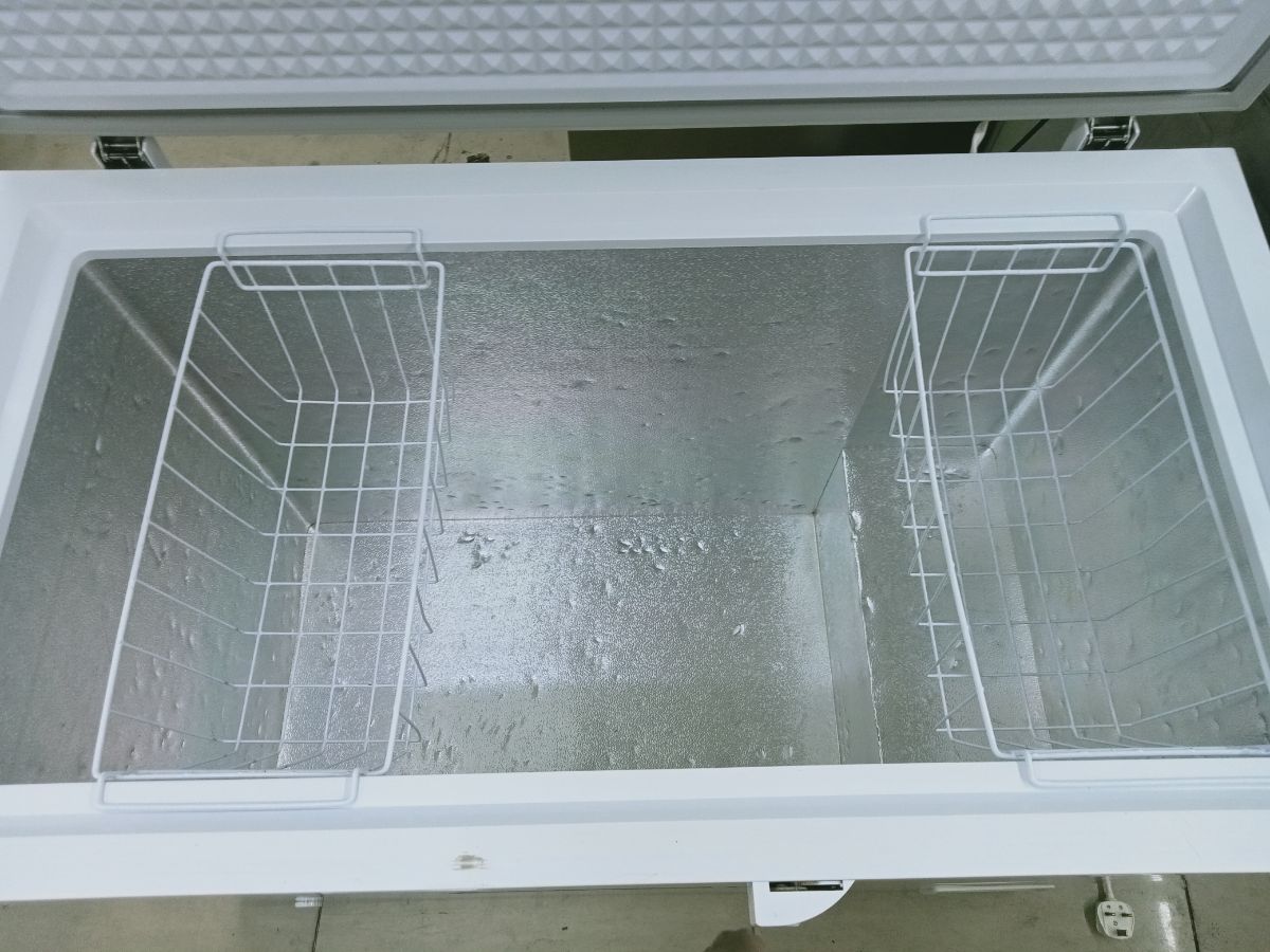Sharp deep freezer for sale - Image 3