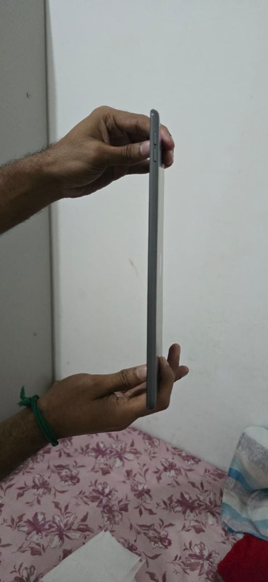 Ipad 9th gen - Image 1