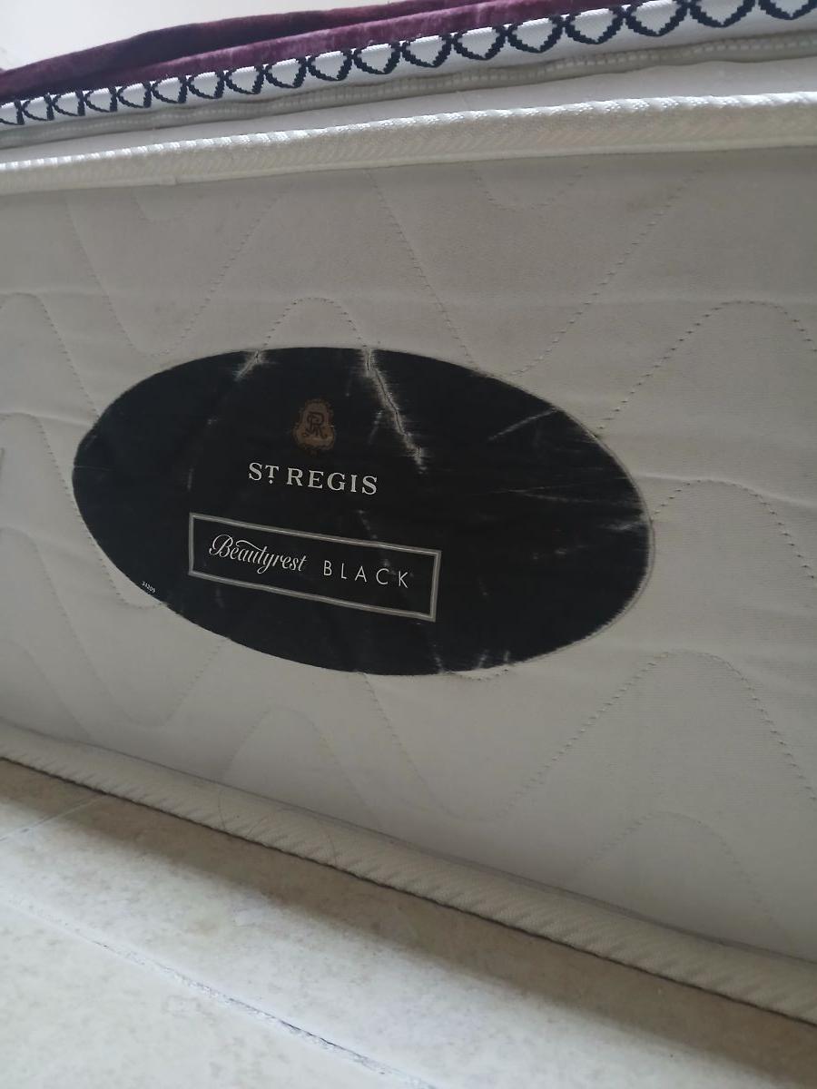 Bed 2mtr/2mtr height 35 senti - Image 4