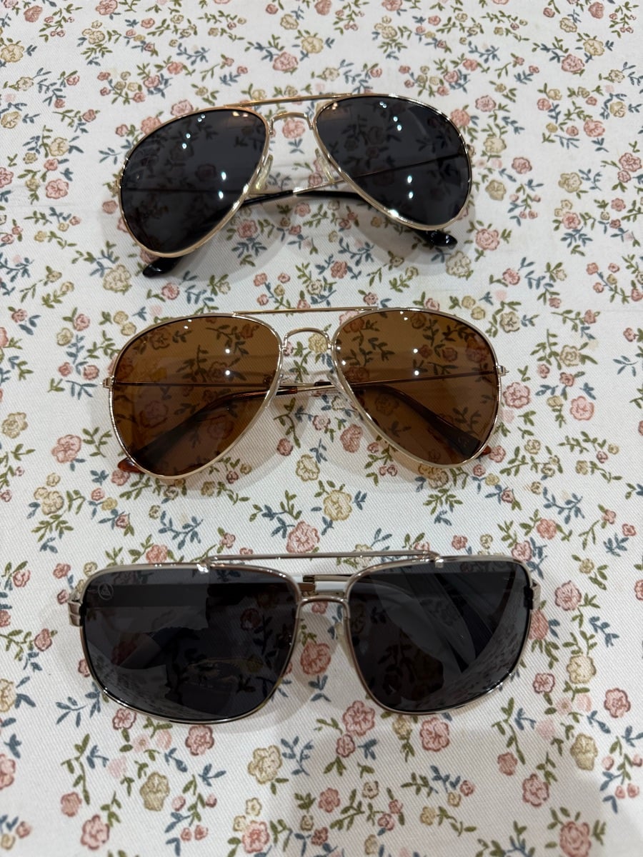 Blenders Sunglasses - Image 4