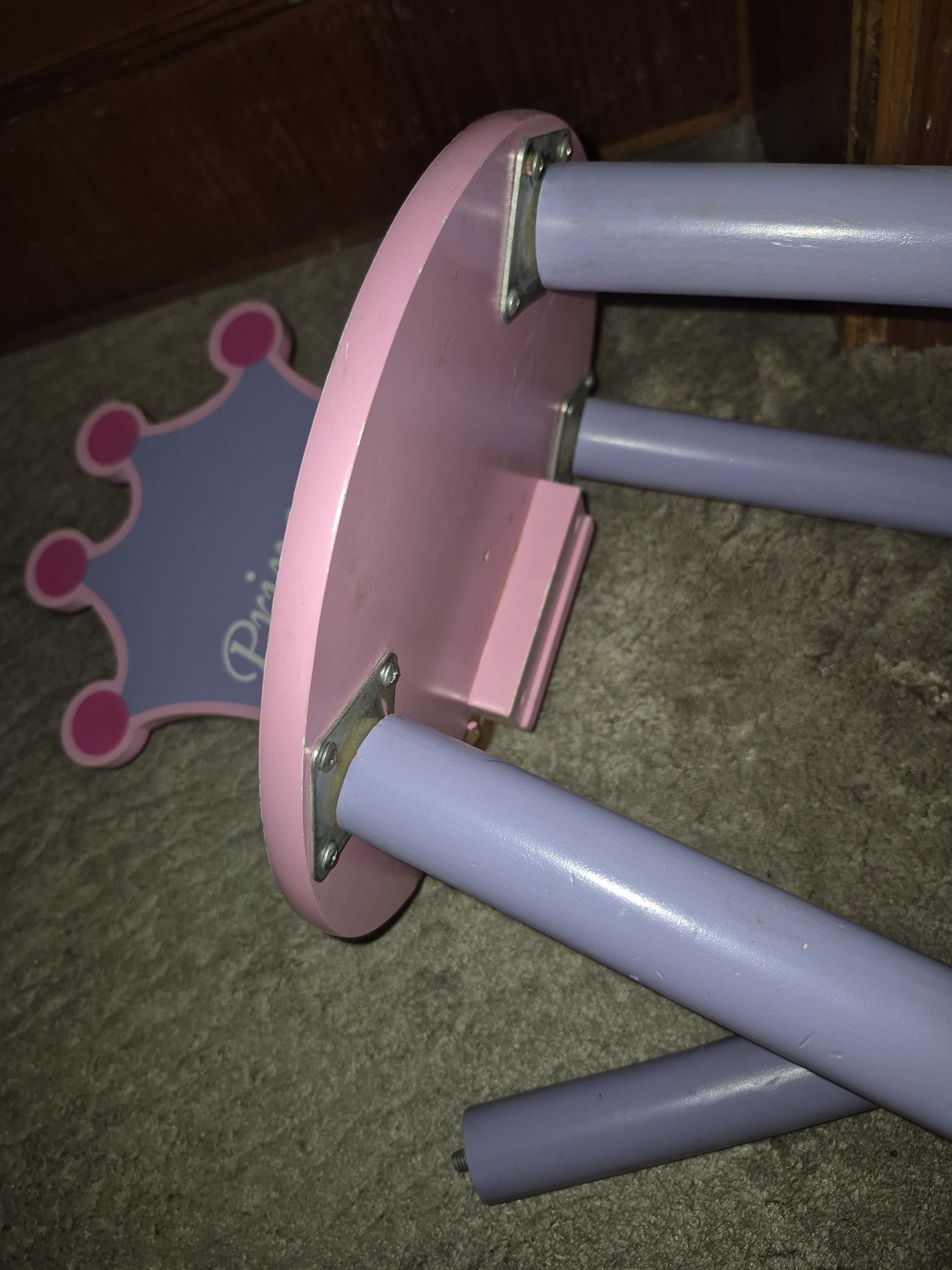 Princess table and chair - Image 2