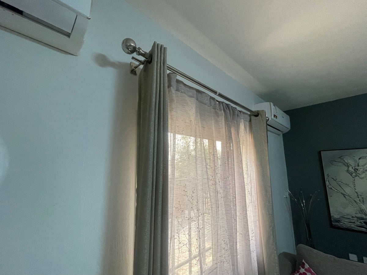 Curtains - Image 2
